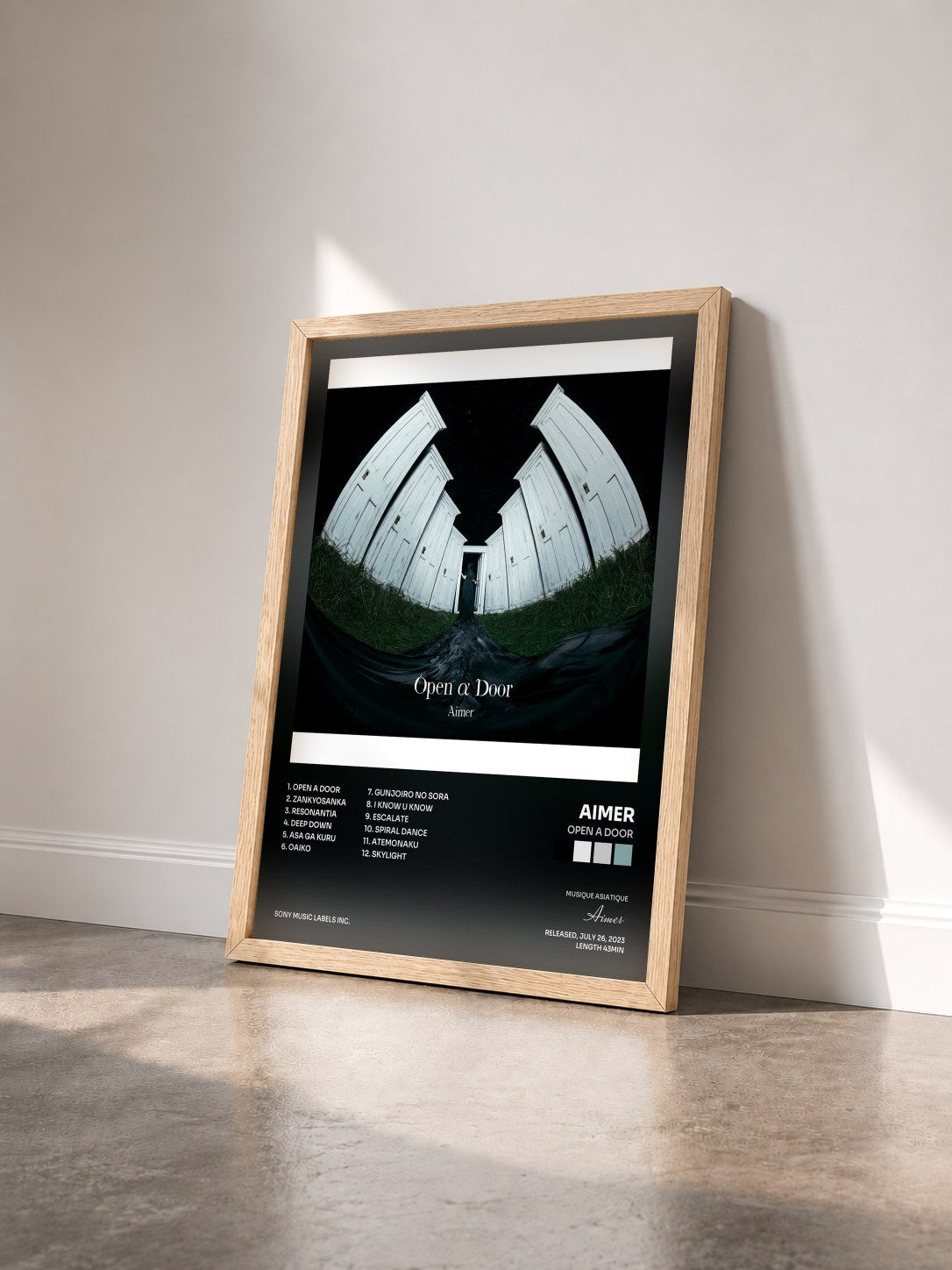 #bois Tableau de l'album Open a Door de Aimer vu de trois quarts, cadre en bois brut
