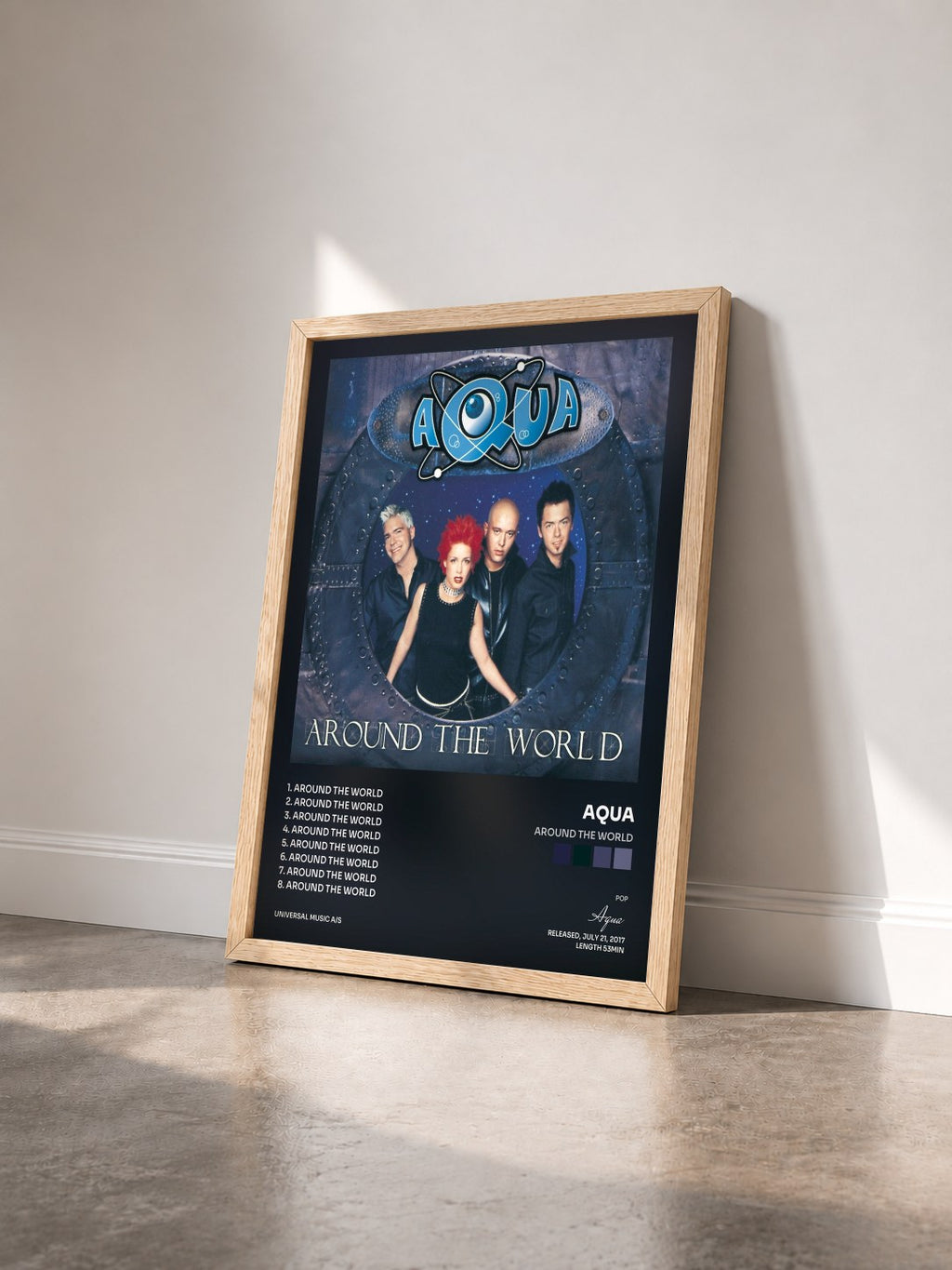 #bois Tableau de l'album Around The World de Aqua vu de trois quarts, cadre en bois brut