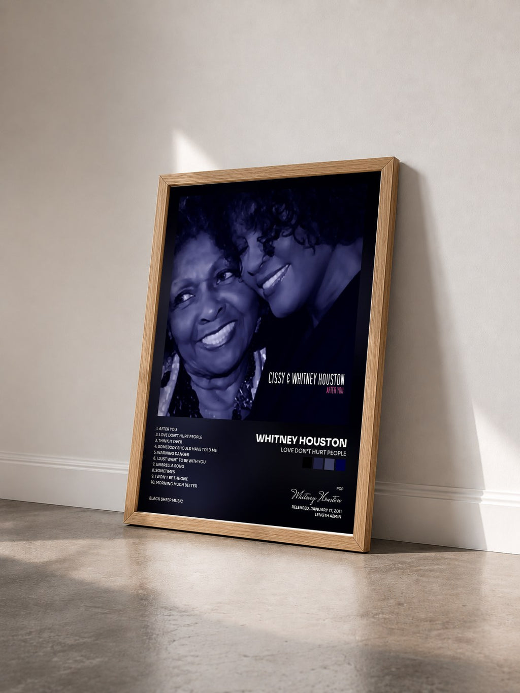 #bois Tableau de l'album Love Don't Hurt People de Whitney Houston vu de trois quarts, cadre en bois brut