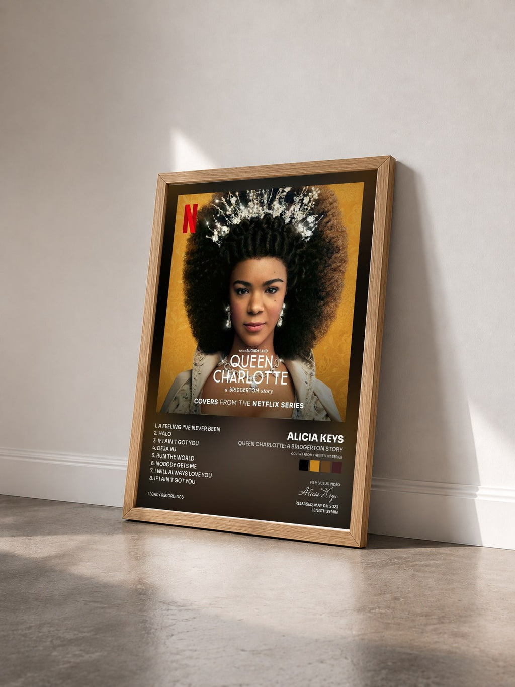 #bois Tableau de l'album Queen Charlotte: A Bridgerton Story (Covers from the Netflix Series) de Alicia Keys vu de trois quarts, cadre en bois brut