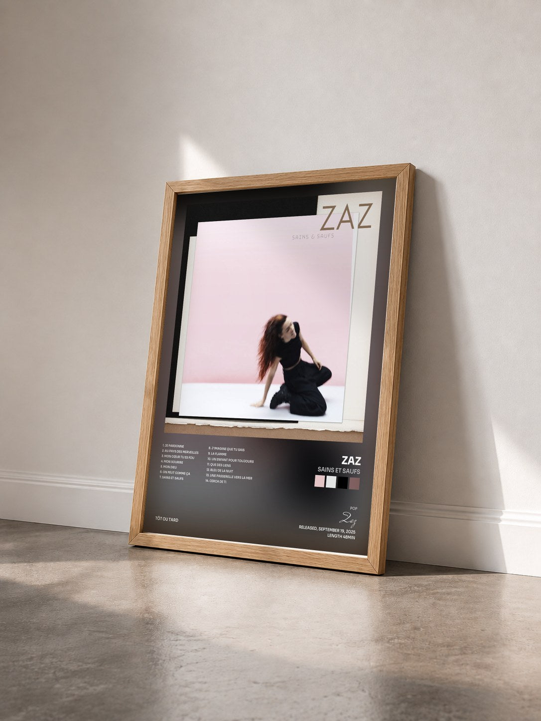 #bois Tableau de l'album Sains et saufs de Zaz vu de trois quarts, cadre en bois brut