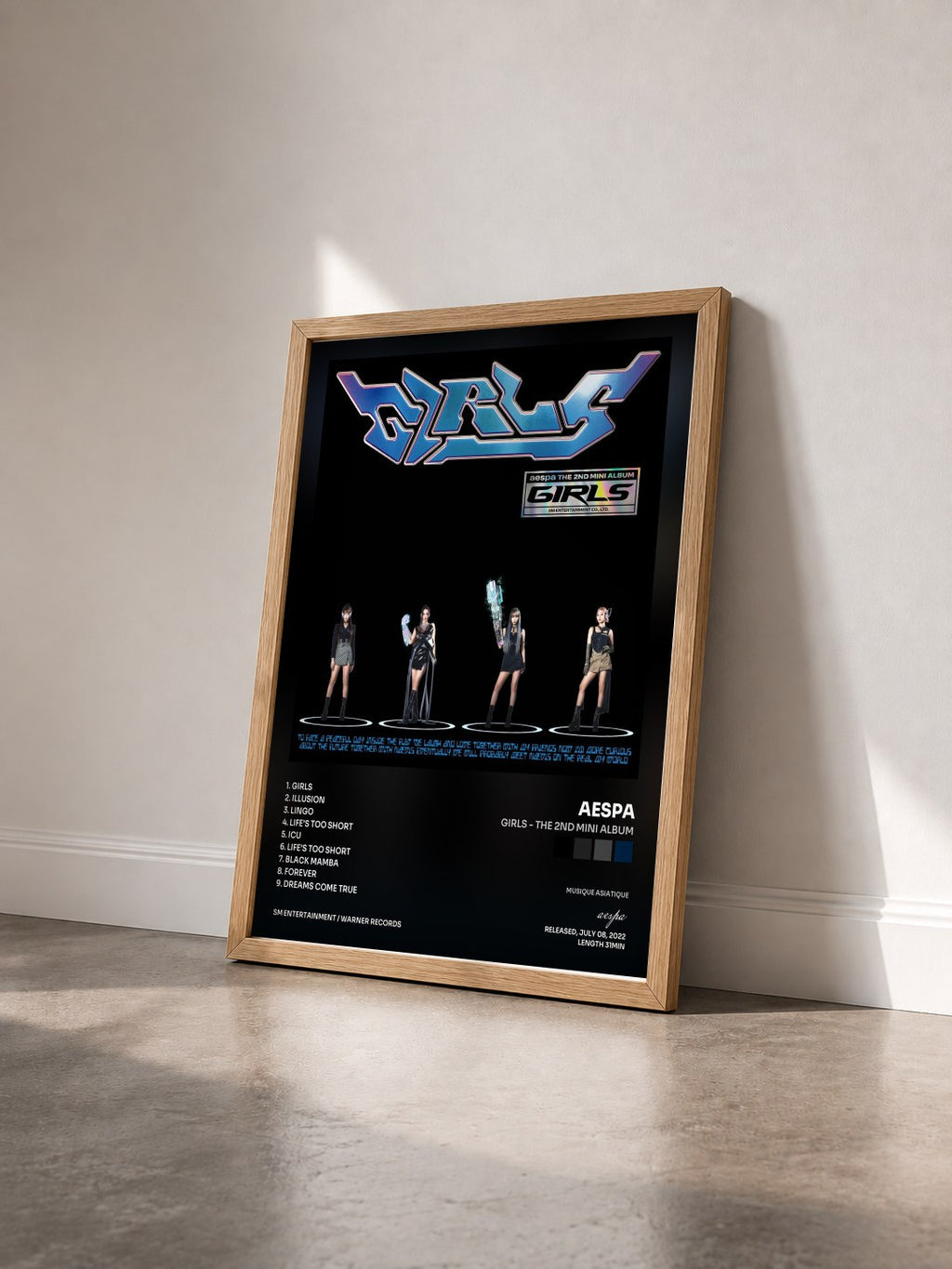 #bois Tableau de l'album Girls - The 2nd Mini Album de aespa vu de trois quarts, cadre en bois brut