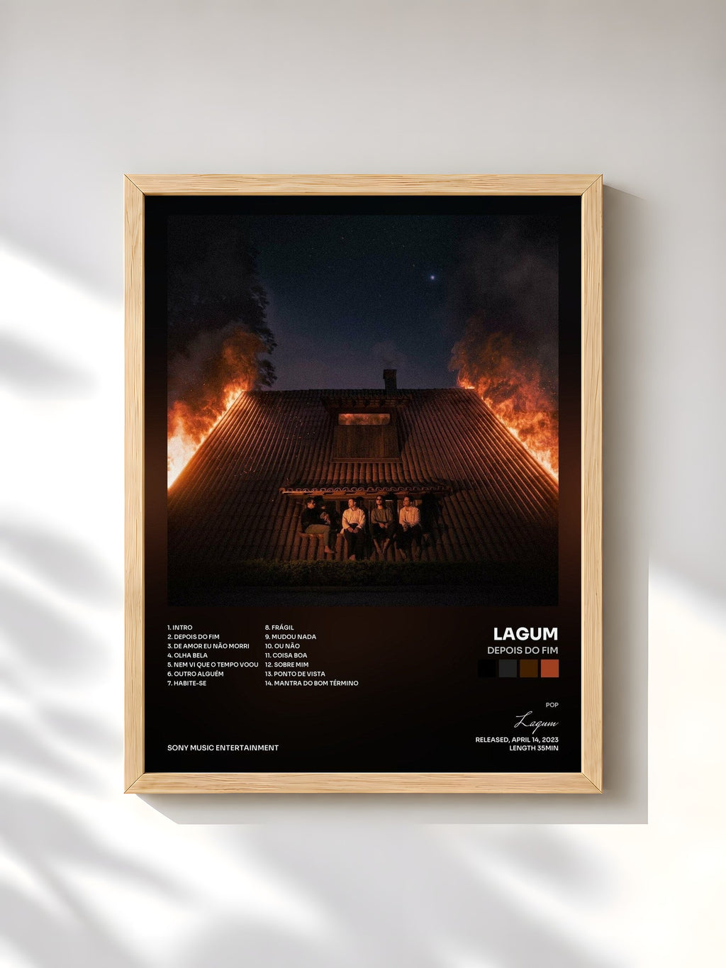 #bois Tableau de l'album Depois do Fim de Lagum, cadre en bois brut, imprimé et encadré en France