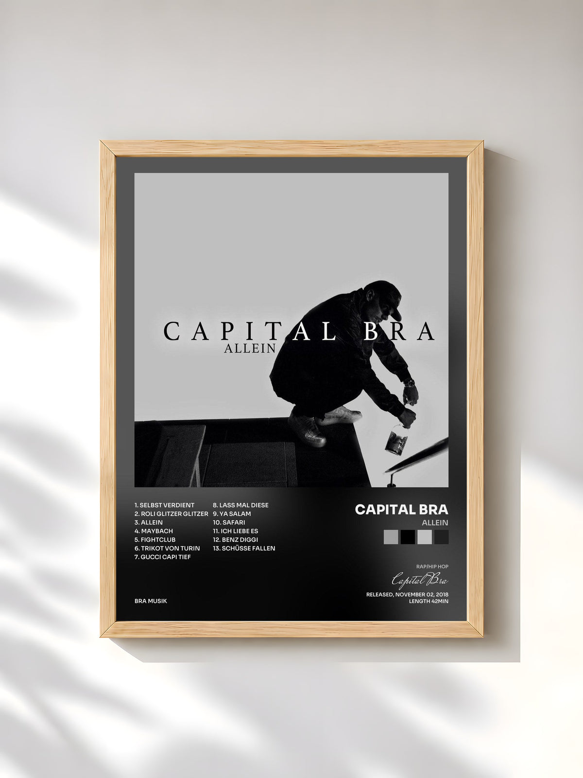 #bois Tableau de l'album Allein de Capital Bra, cadre en bois brut, imprimé et encadré en France