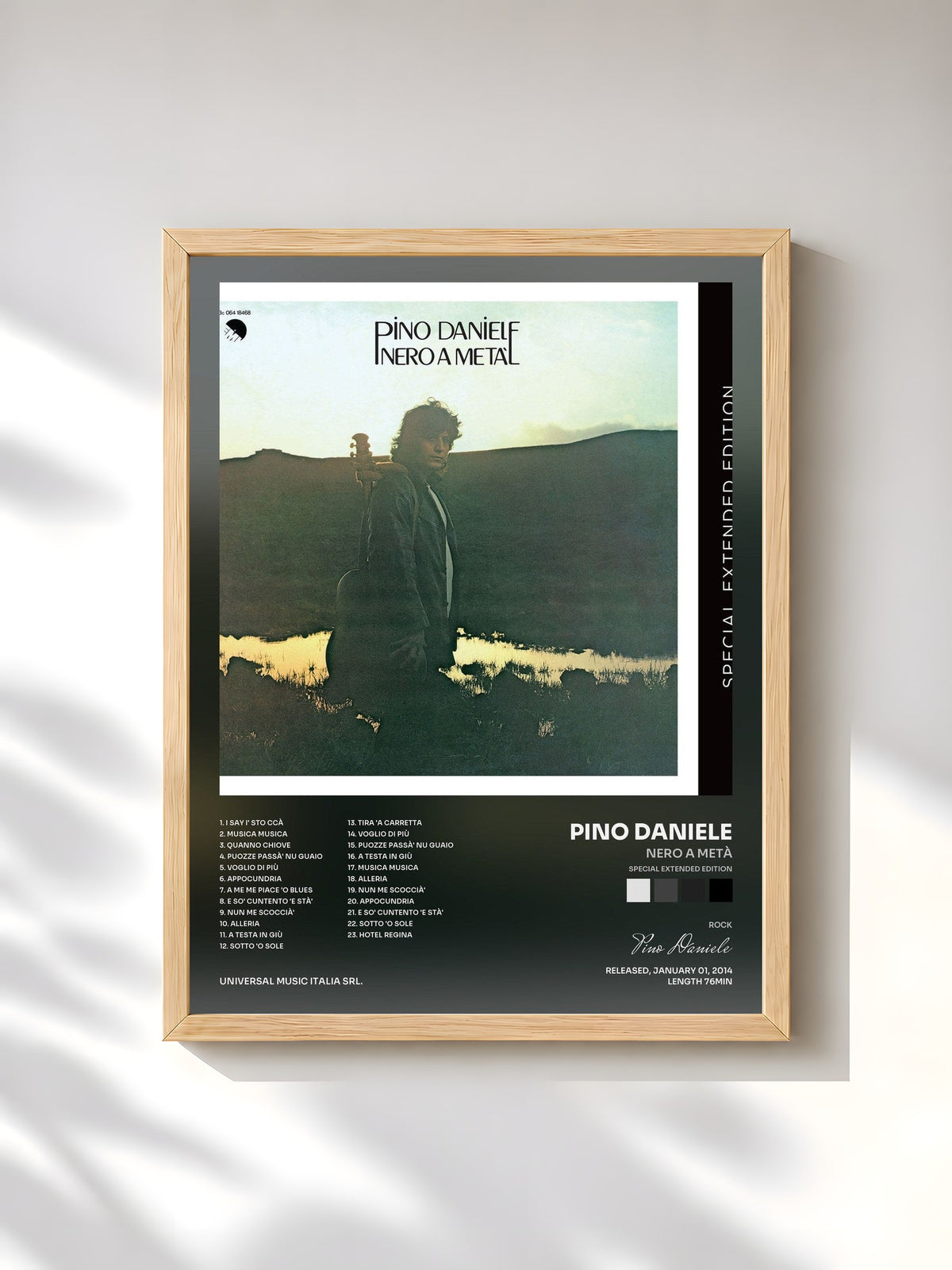 #bois Tableau de l'album Nero A Metà (Special Extended Edition) de Pino Daniele, cadre en bois brut, imprimé et encadré en France