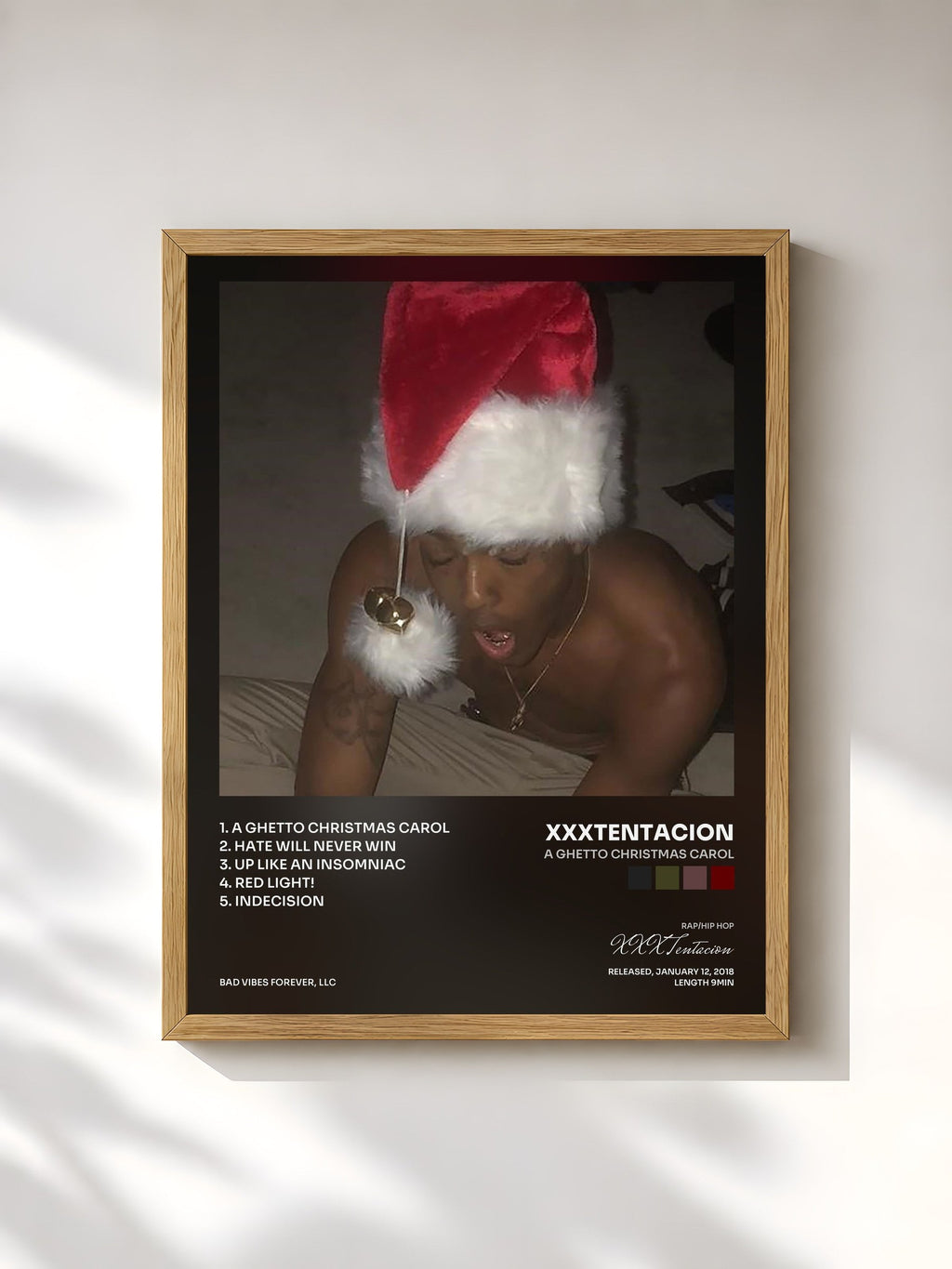 #bois Tableau de l'album A GHETTO CHRISTMAS CAROL de XXXTentacion, cadre en bois brut, imprimé et encadré en France