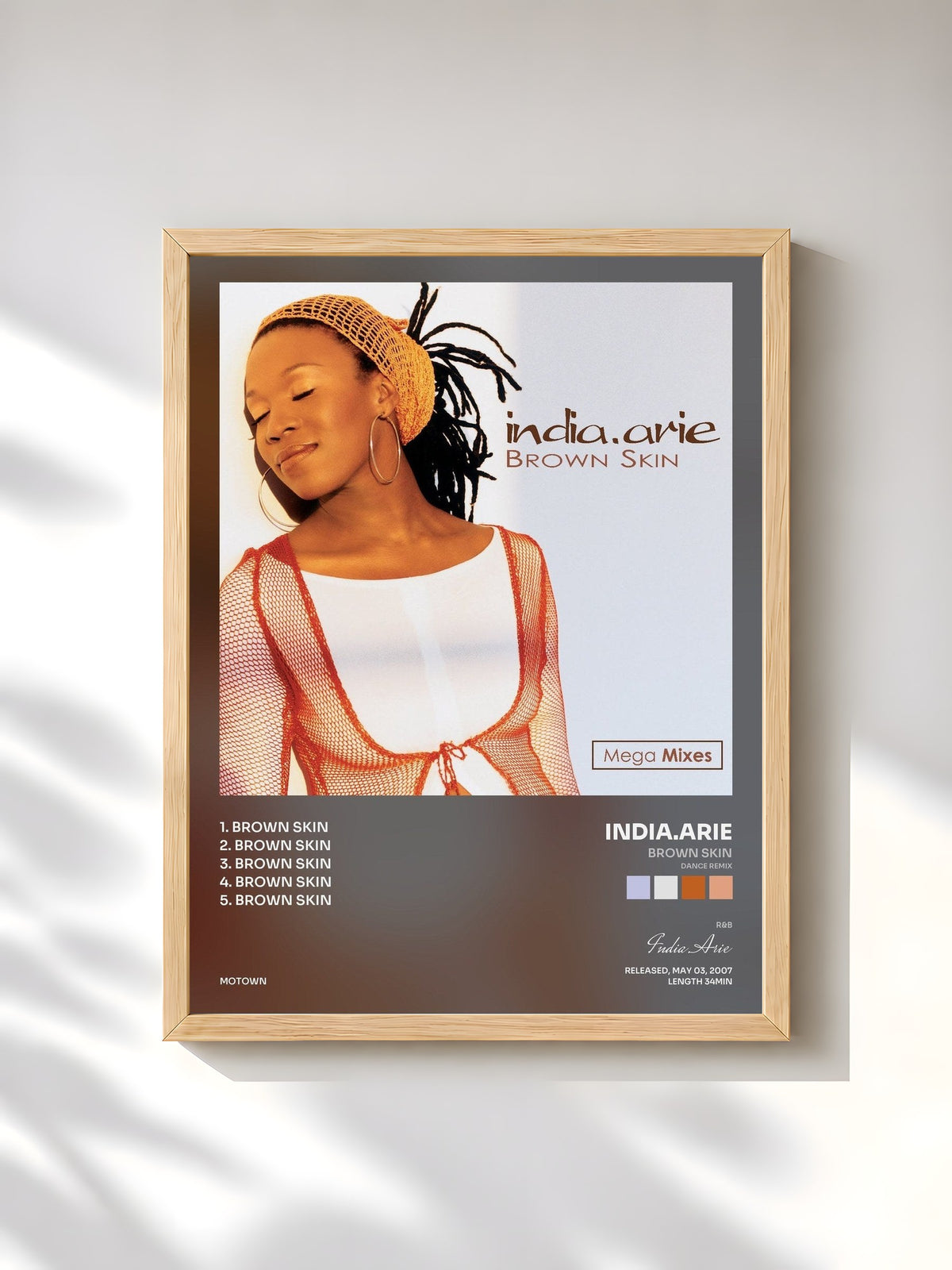 #bois Tableau de l'album Brown Skin (Dance Remix) de India.Arie, cadre en bois brut, imprimé et encadré en France