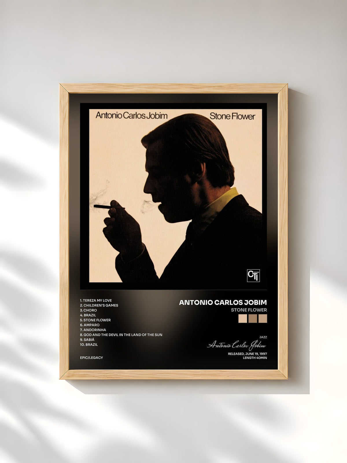 #bois Tableau de l'album Stone Flower de Antonio Carlos Jobim, cadre en bois brut, imprimé et encadré en France