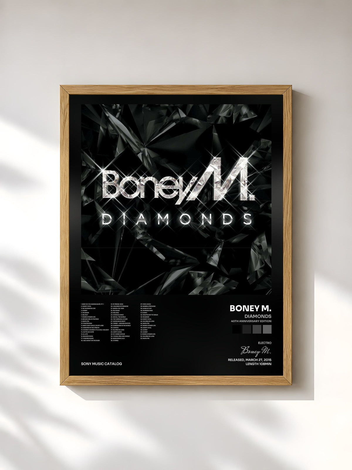 #bois Tableau de l'album Diamonds (40th Anniversary Edition) de Boney M., cadre en bois brut, imprimé et encadré en France