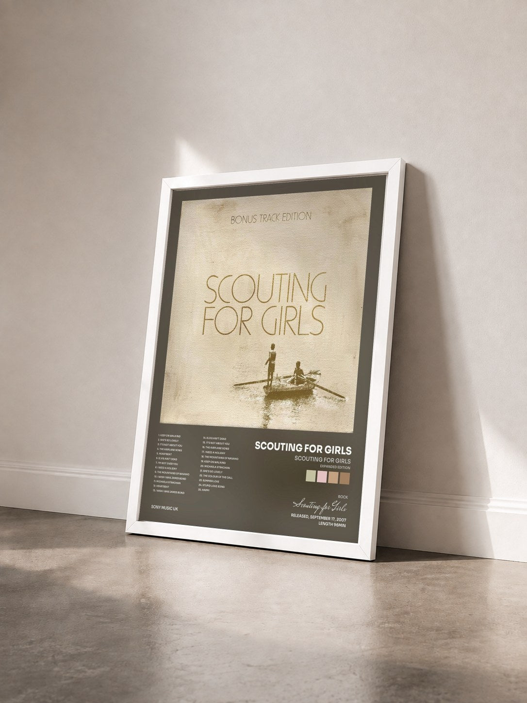 #blanc Tableau de l'album Scouting For Girls (Expanded Edition) de Scouting for Girls vu de trois quarts, cadre blanc