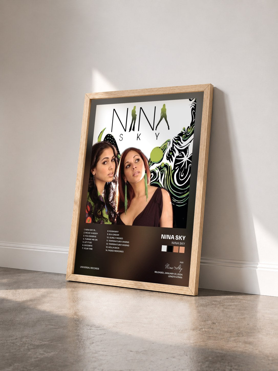 #bois Tableau de l'album Nina Sky de Nina Sky vu de trois quarts, cadre en bois brut