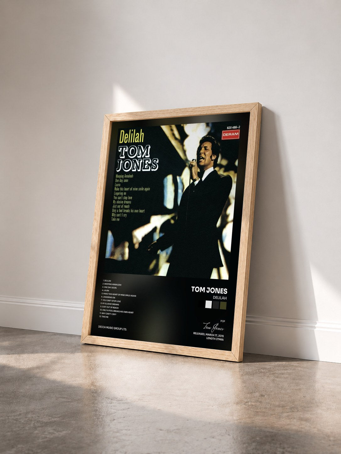#bois Tableau de l'album Delilah de Tom Jones vu de trois quarts, cadre en bois brut