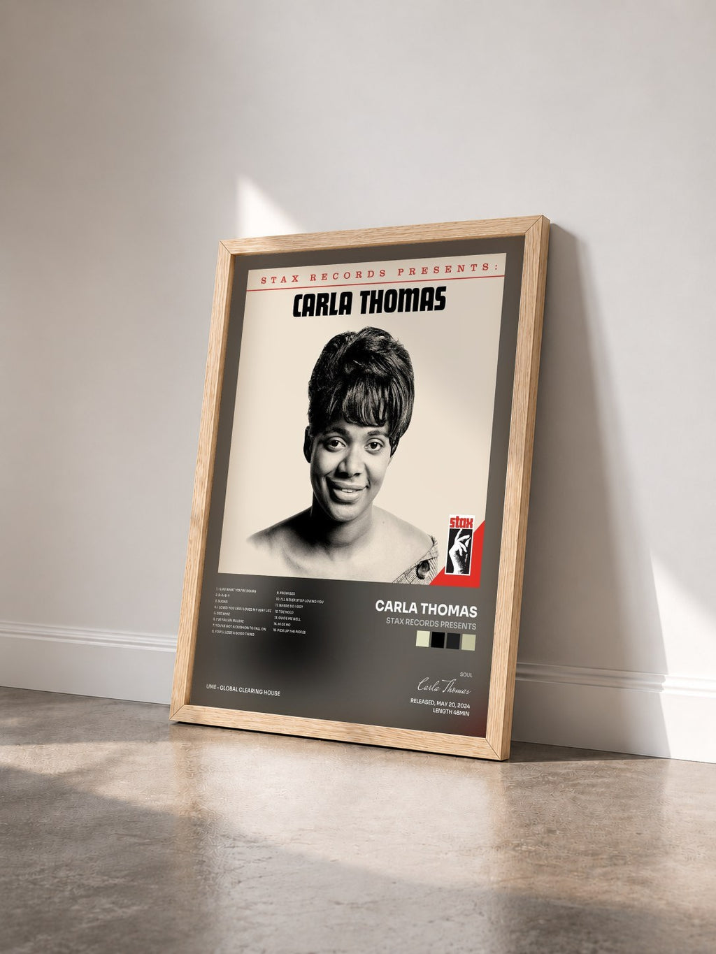 #bois Tableau de l'album Stax Records Presents de Carla Thomas vu de trois quarts, cadre en bois brut
