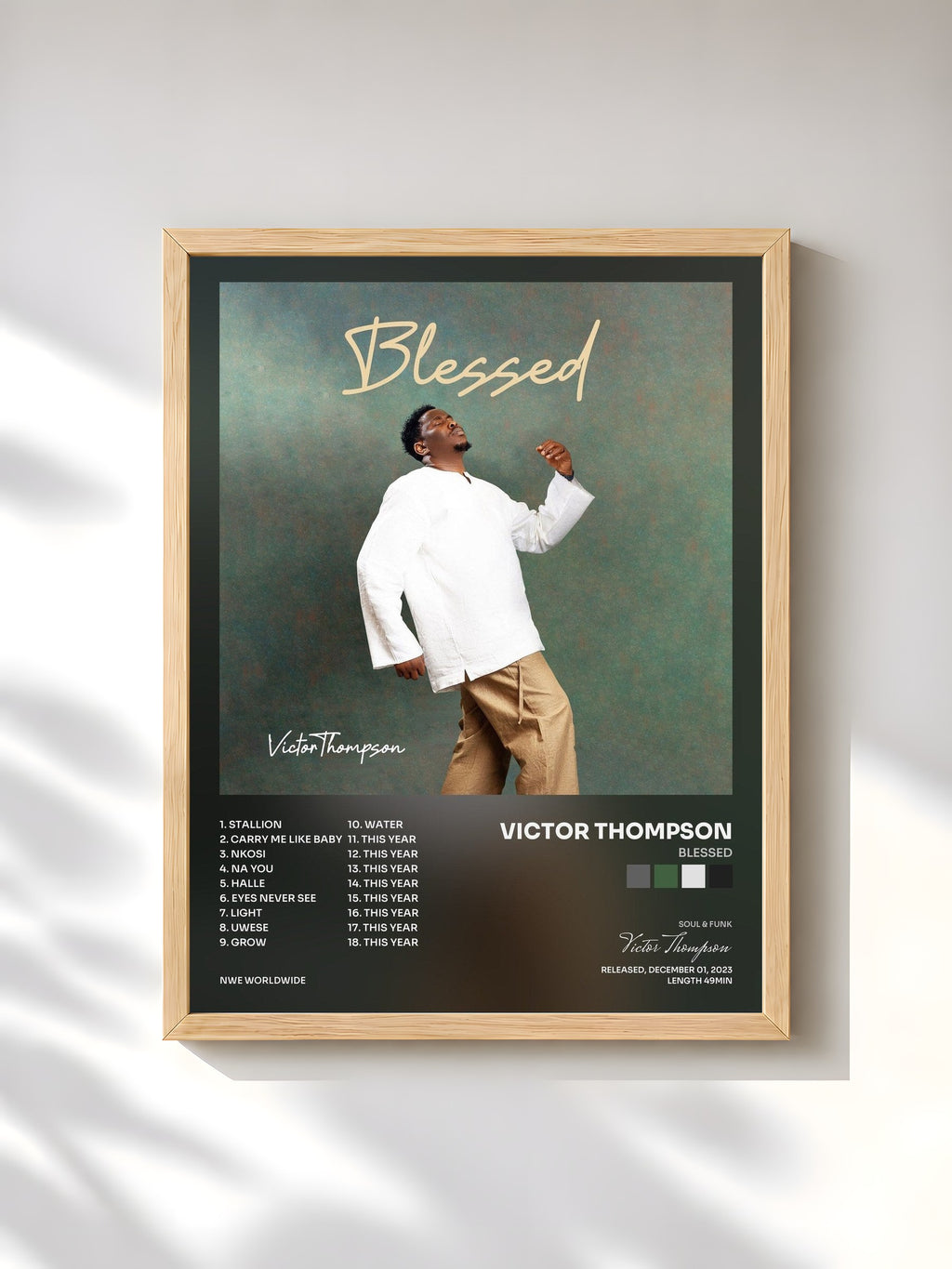 #bois Tableau de l'album Blessed de Victor Thompson, cadre en bois brut, imprimé et encadré en France
