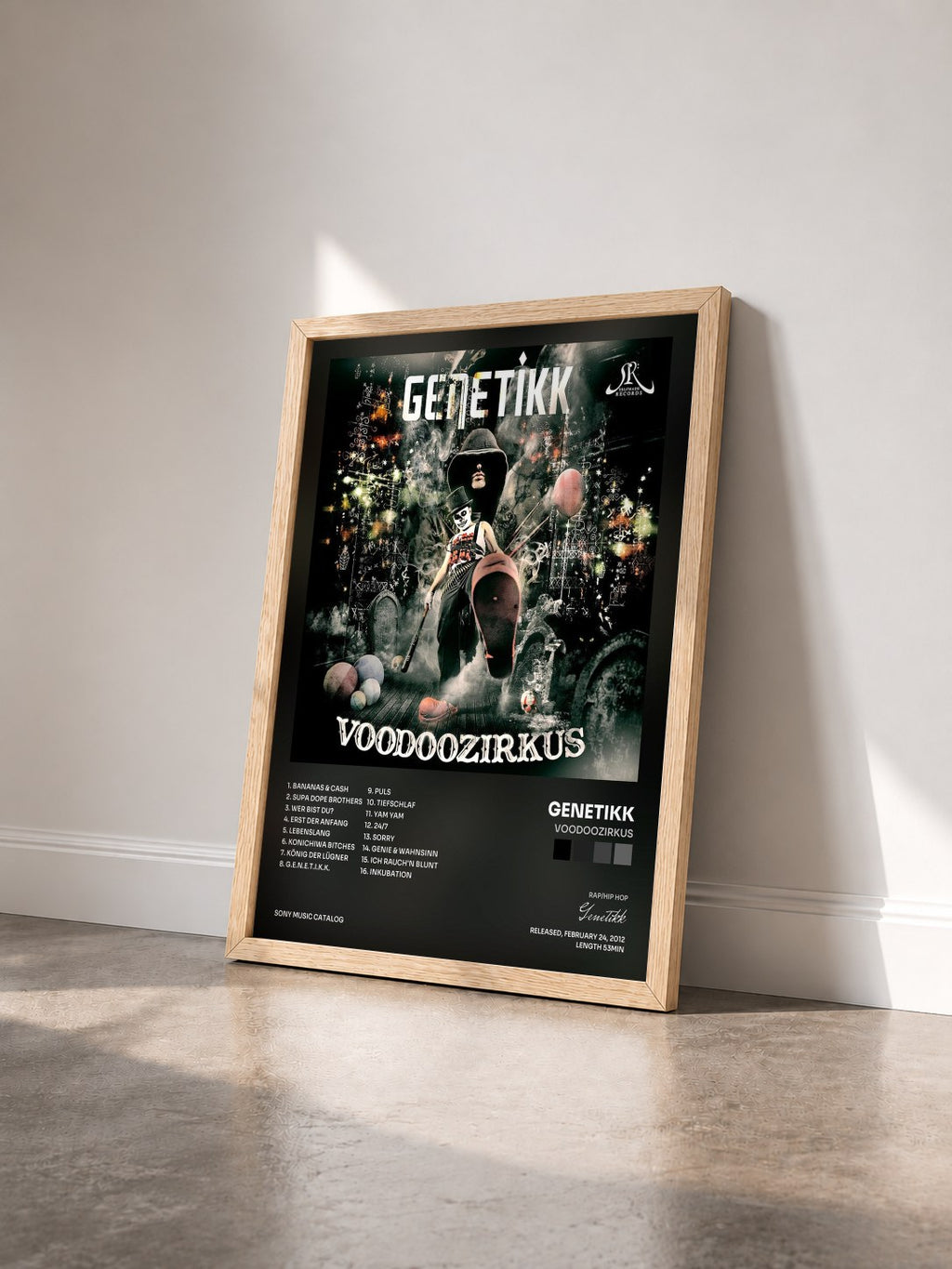 #bois Tableau de l'album Voodoozirkus de Genetikk vu de trois quarts, cadre en bois brut