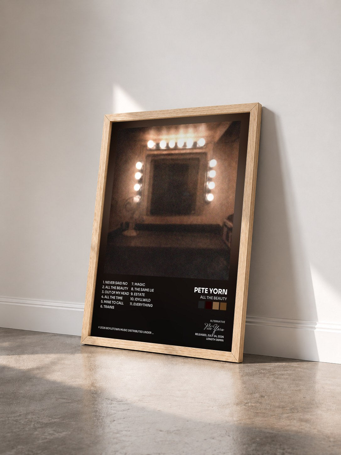 #bois Tableau de l'album All The Beauty de Pete Yorn vu de trois quarts, cadre en bois brut