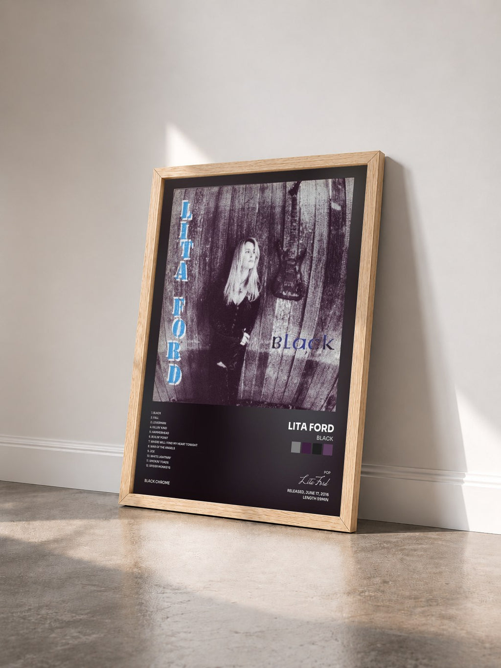 #bois Tableau de l'album Black de Lita Ford vu de trois quarts, cadre en bois brut