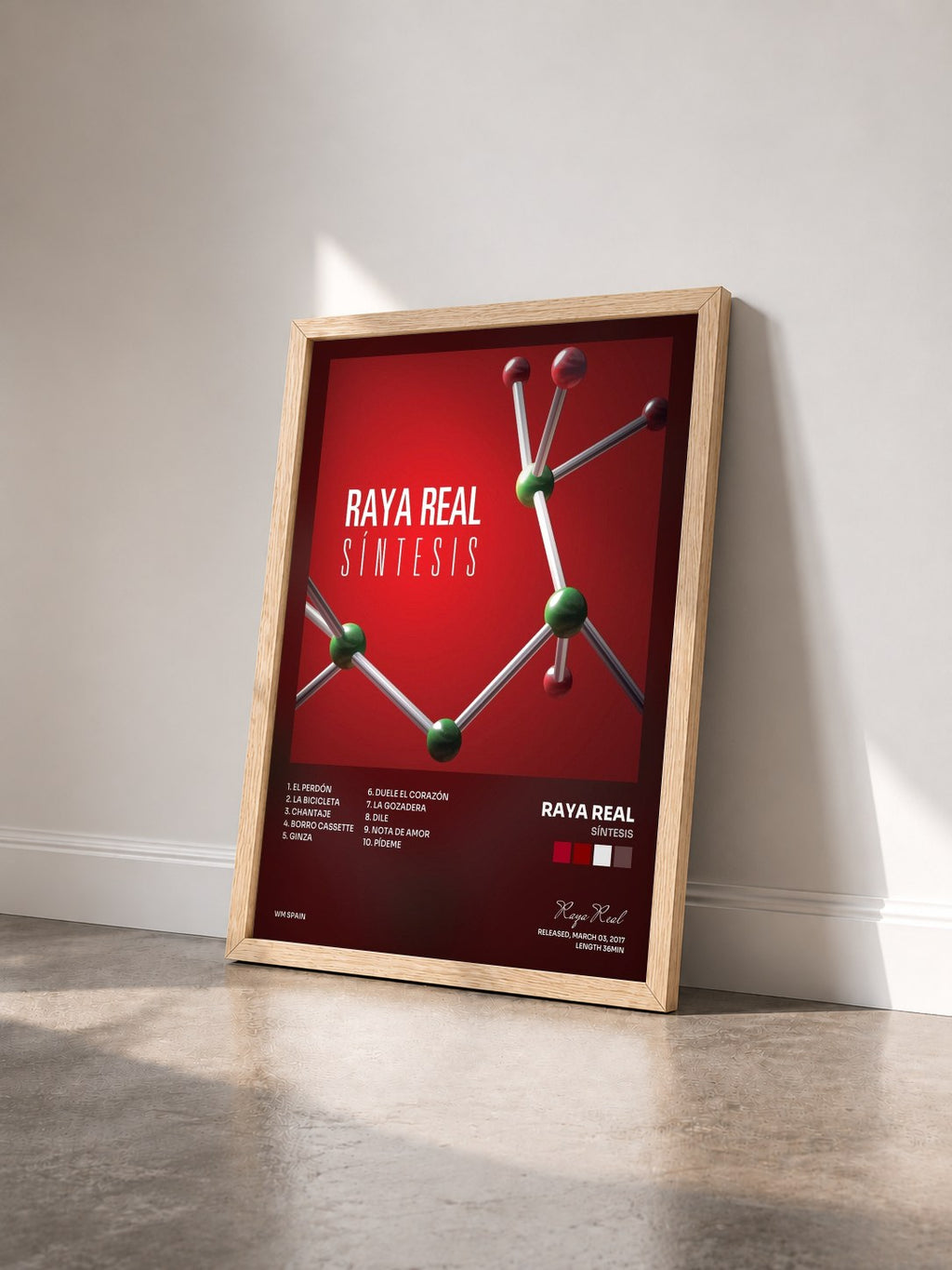 #bois Tableau de l'album Síntesis de Raya Real vu de trois quarts, cadre en bois brut