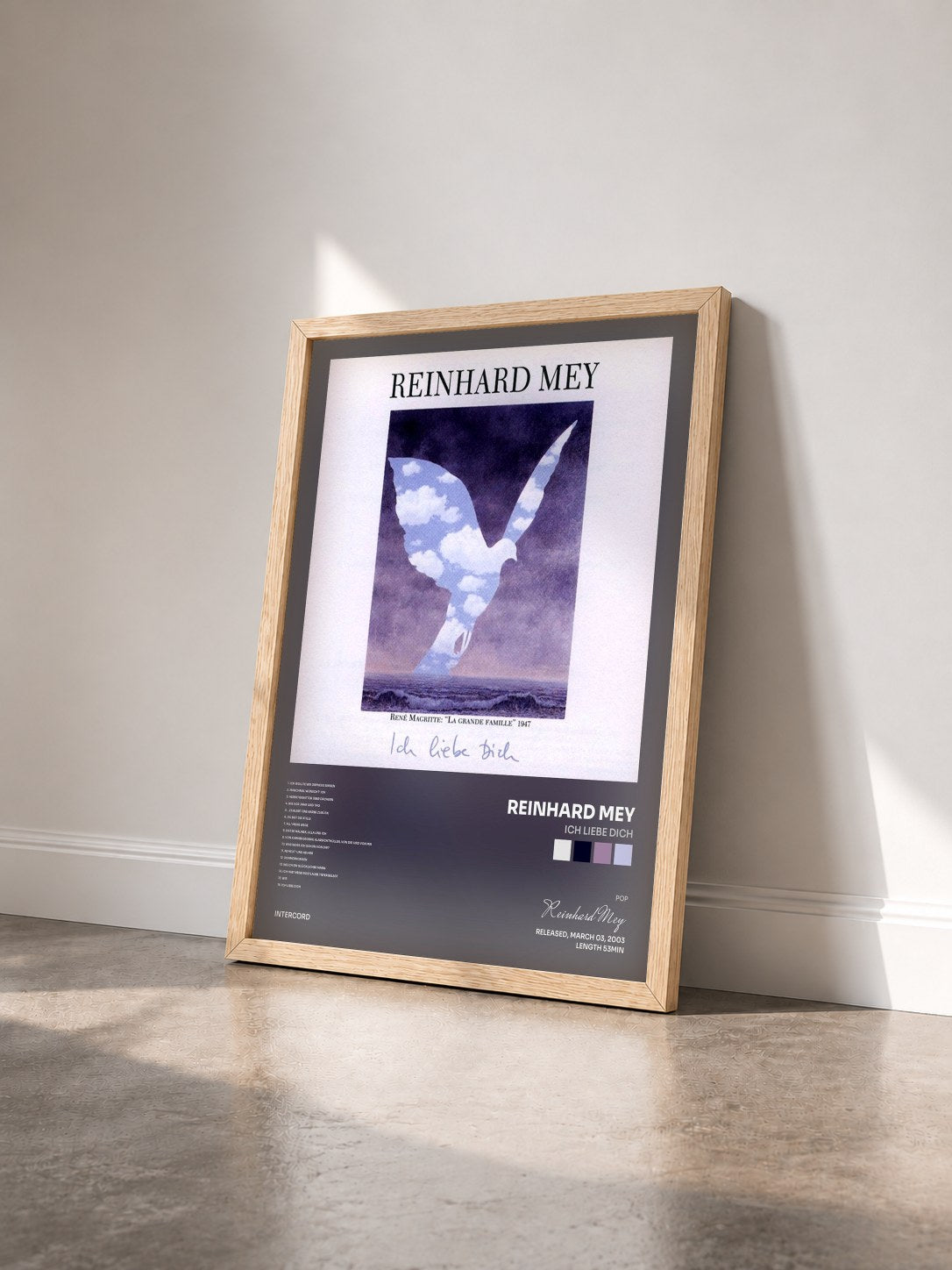 #bois Tableau de l'album Ich Liebe Dich de Reinhard Mey vu de trois quarts, cadre en bois brut