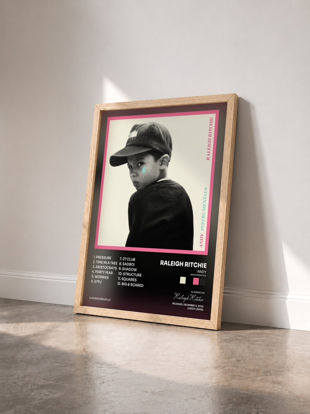 #bois Tableau de l'album Andy (Instrumentals) de Raleigh Ritchie vu de trois quarts, cadre en bois brut