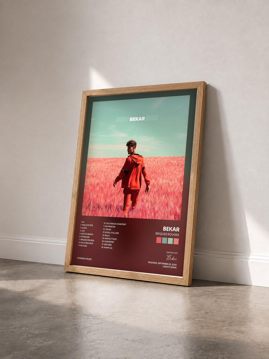 #bois Tableau de l'album Briques rouges de Bekar vu de trois quarts, cadre en bois brut