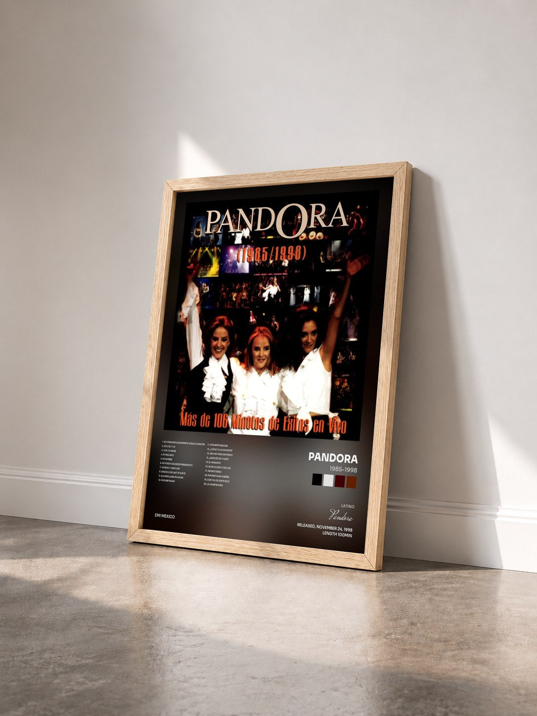 #bois Tableau de l'album 1985-1998 de Pandora vu de trois quarts, cadre en bois brut