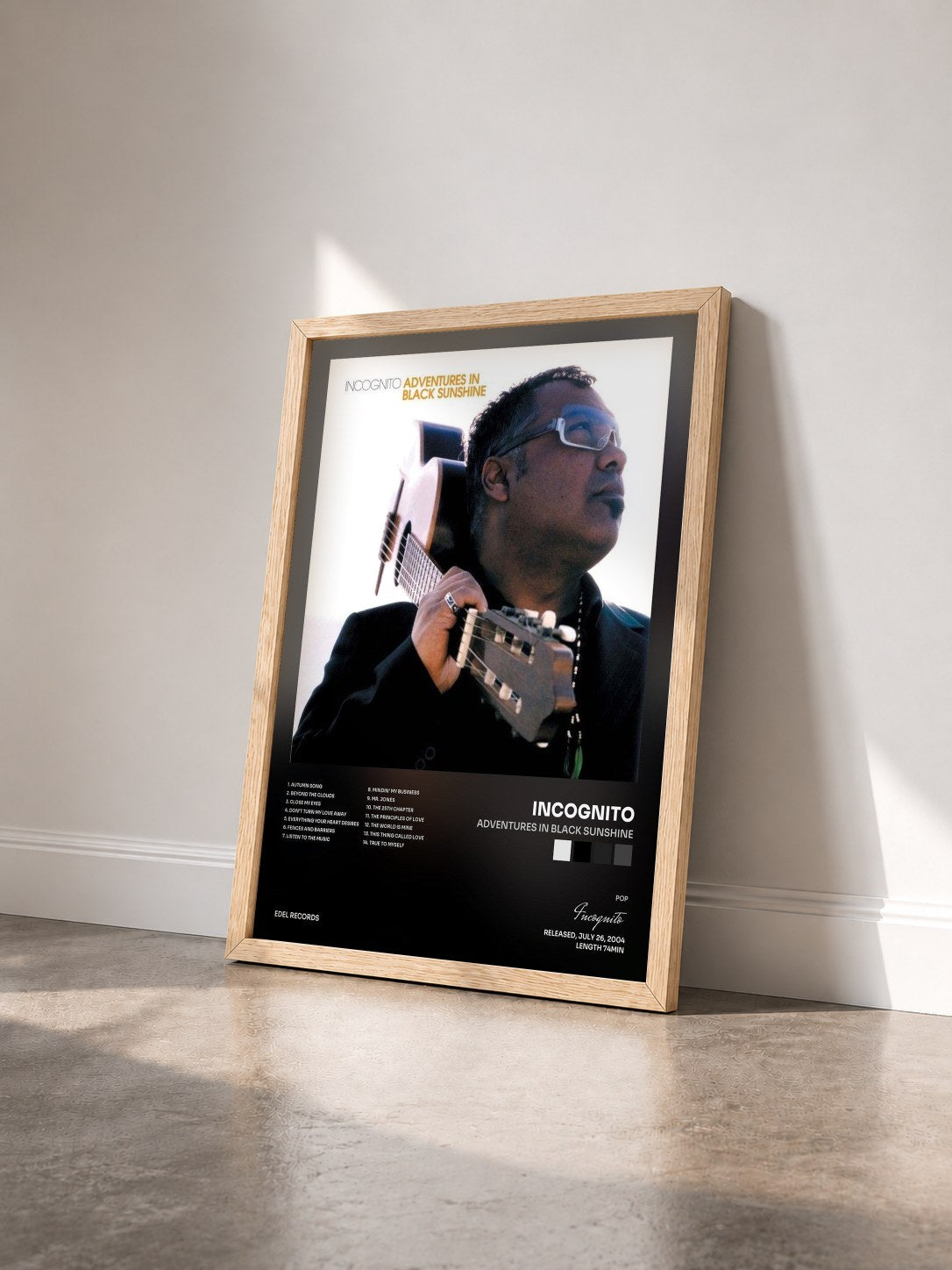 #bois Tableau de l'album Adventures in Black Sunshine de Incognito vu de trois quarts, cadre en bois brut