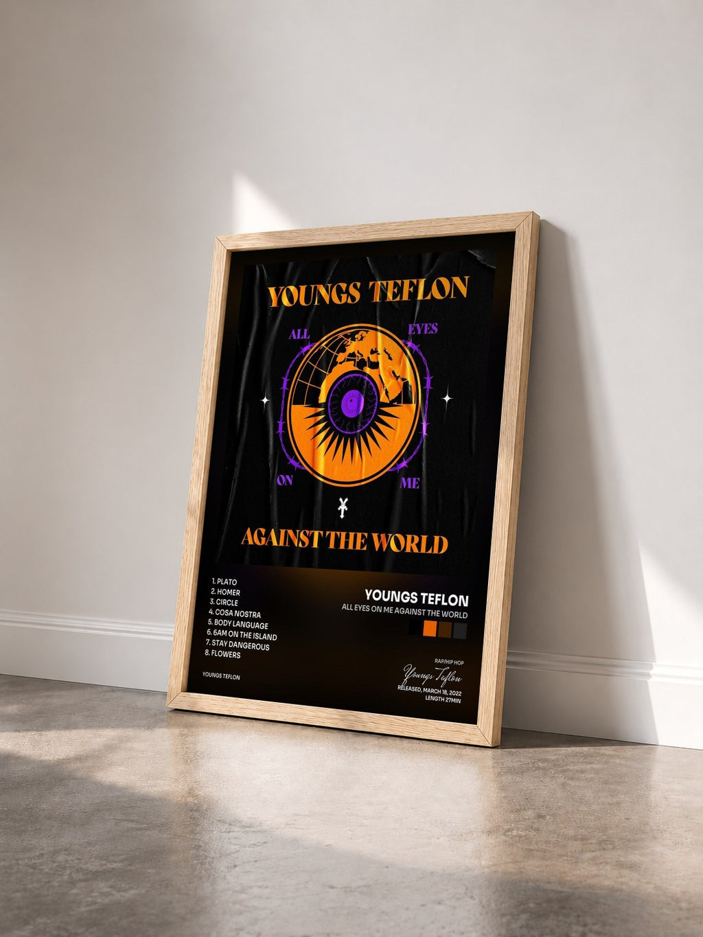 #bois Tableau de l'album All Eyes On Me Against The World de Youngs Teflon vu de trois quarts, cadre en bois brut