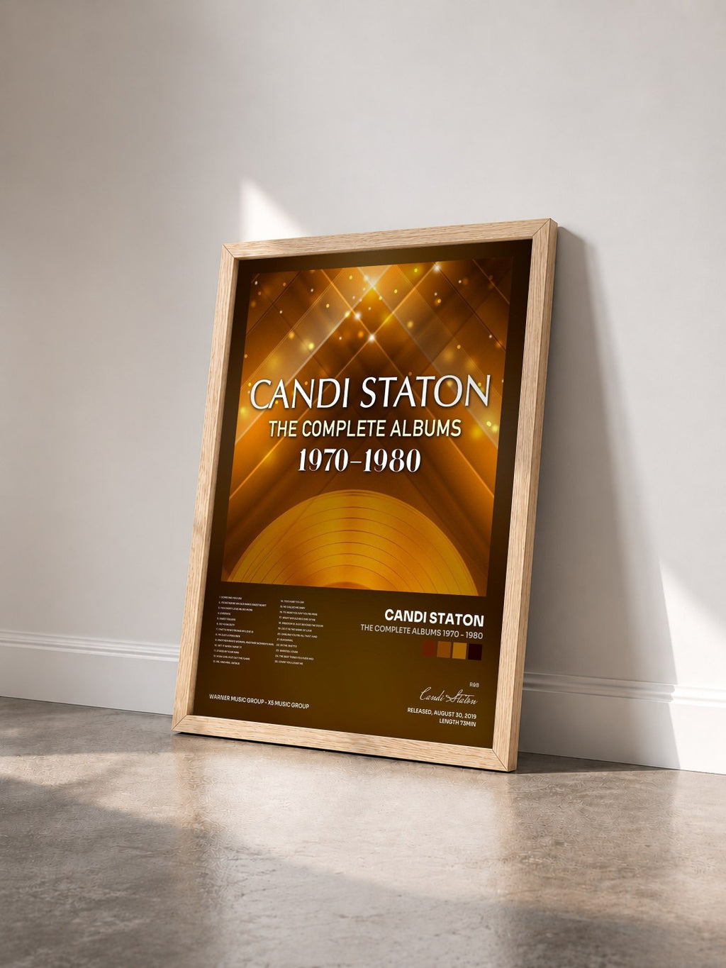 #bois Tableau de l'album The Complete Albums 1970 - 1980 de Candi Staton vu de trois quarts, cadre en bois brut