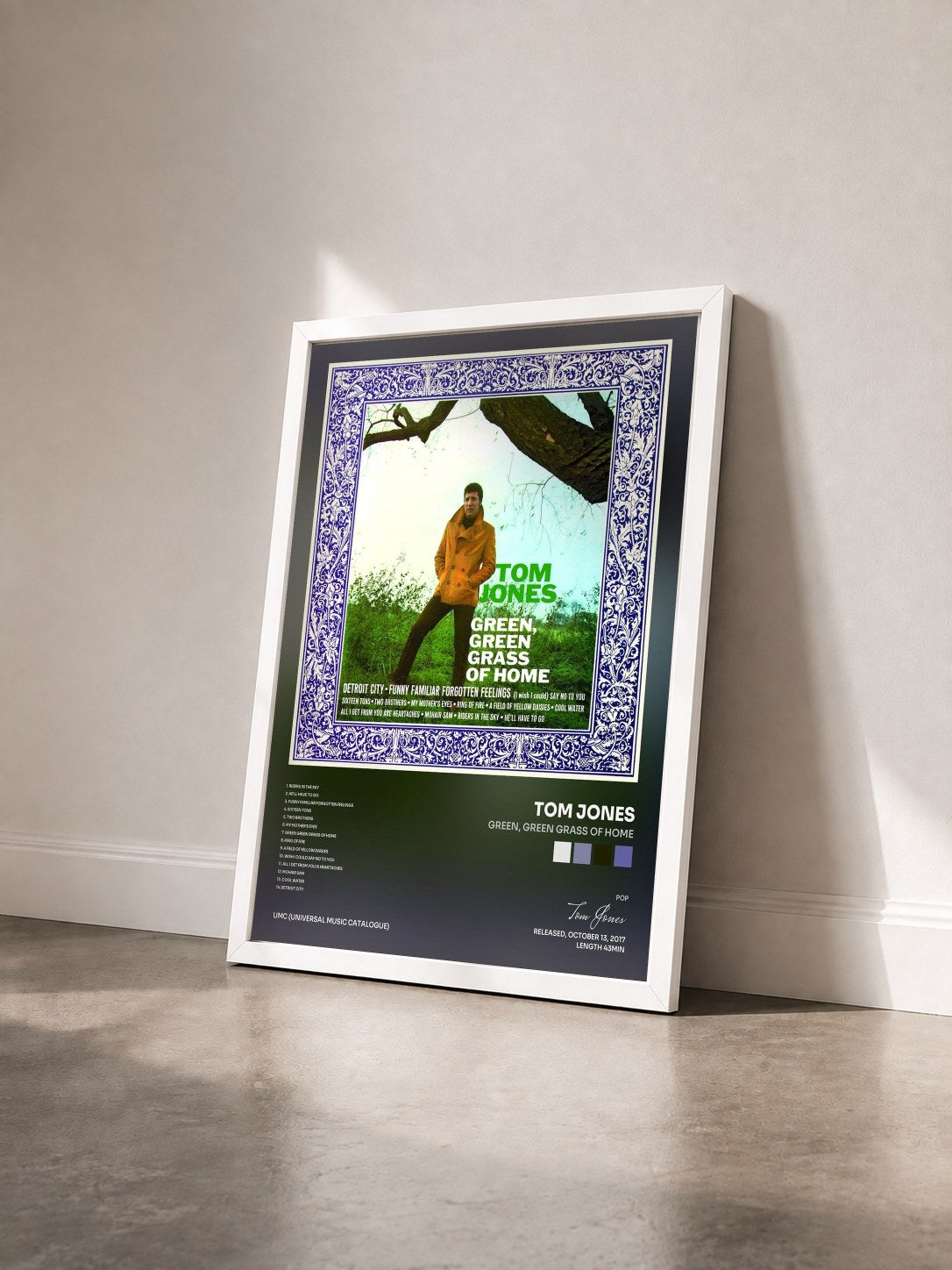 #blanc Tableau de l'album Green, Green Grass Of Home de Tom Jones vu de trois quarts, cadre blanc