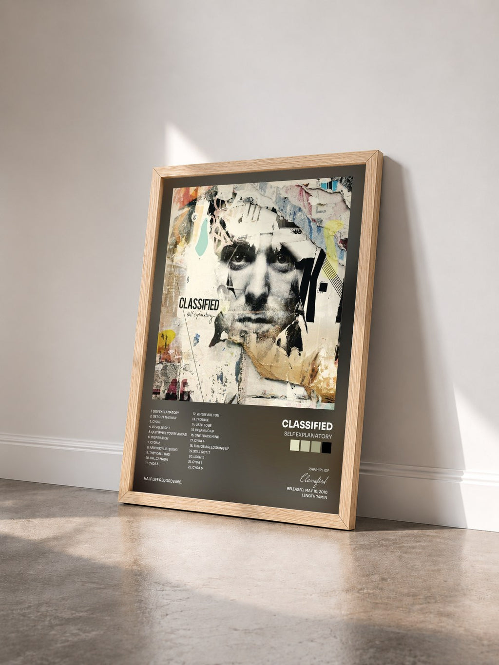 #bois Tableau de l'album Self Explanatory de Classified vu de trois quarts, cadre en bois brut