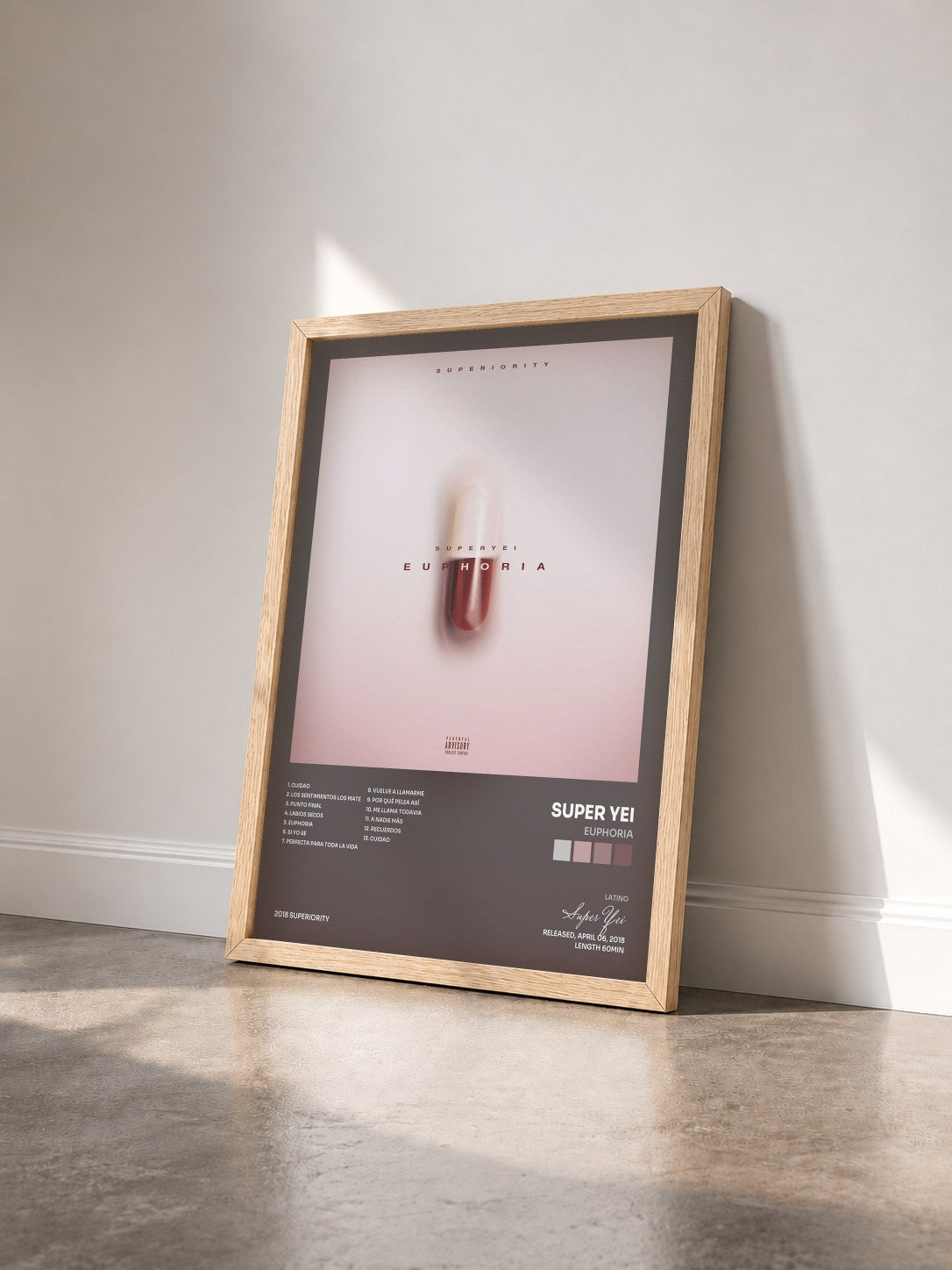 #bois Tableau de l'album Euphoria de Super Yei vu de trois quarts, cadre en bois brut