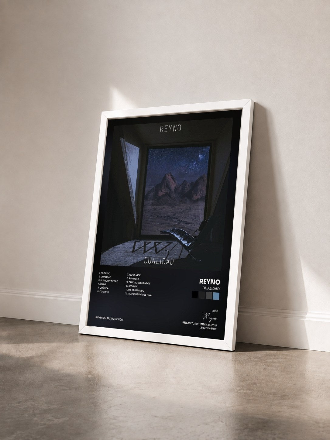 #blanc Tableau de l'album Dualidad de Reyno vu de trois quarts, cadre blanc