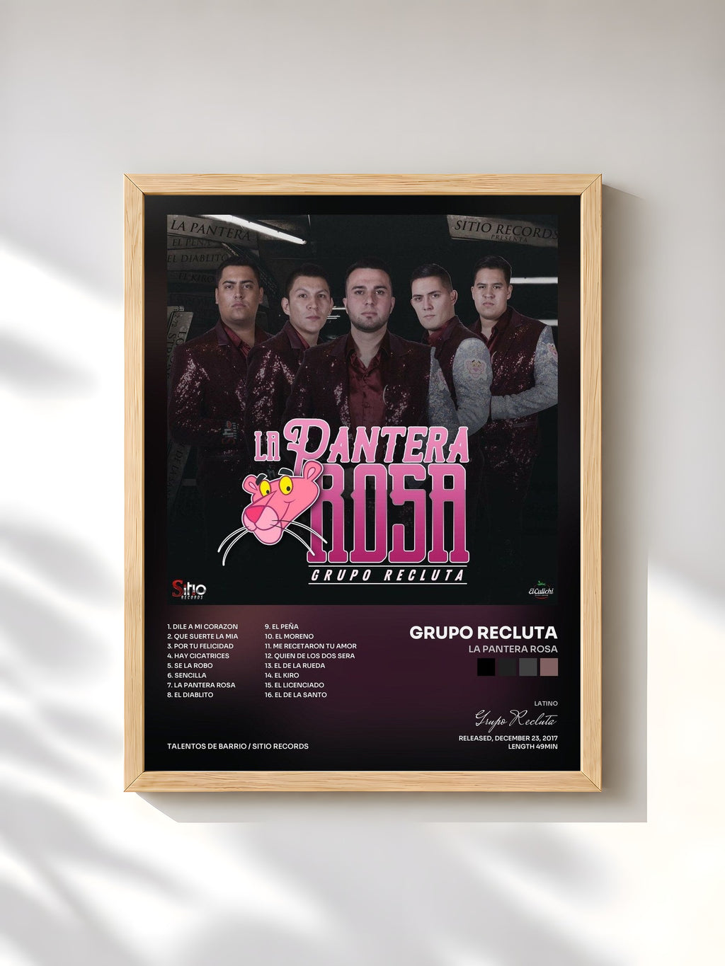 #bois Tableau de l'album La Pantera Rosa de Grupo Recluta, cadre en bois brut, imprimé et encadré en France