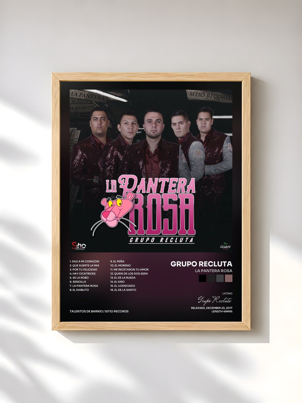 #bois Tableau de l'album La Pantera Rosa de Grupo Recluta, cadre en bois brut, imprimé et encadré en France
