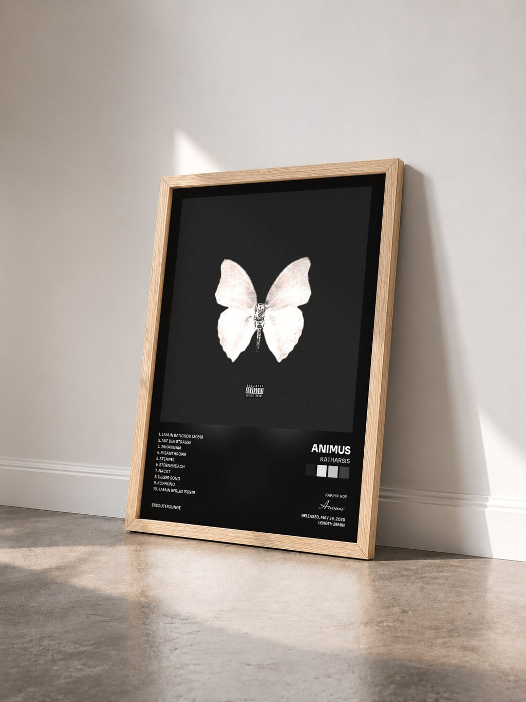 #bois Tableau de l'album Katharsis de Animus vu de trois quarts, cadre en bois brut