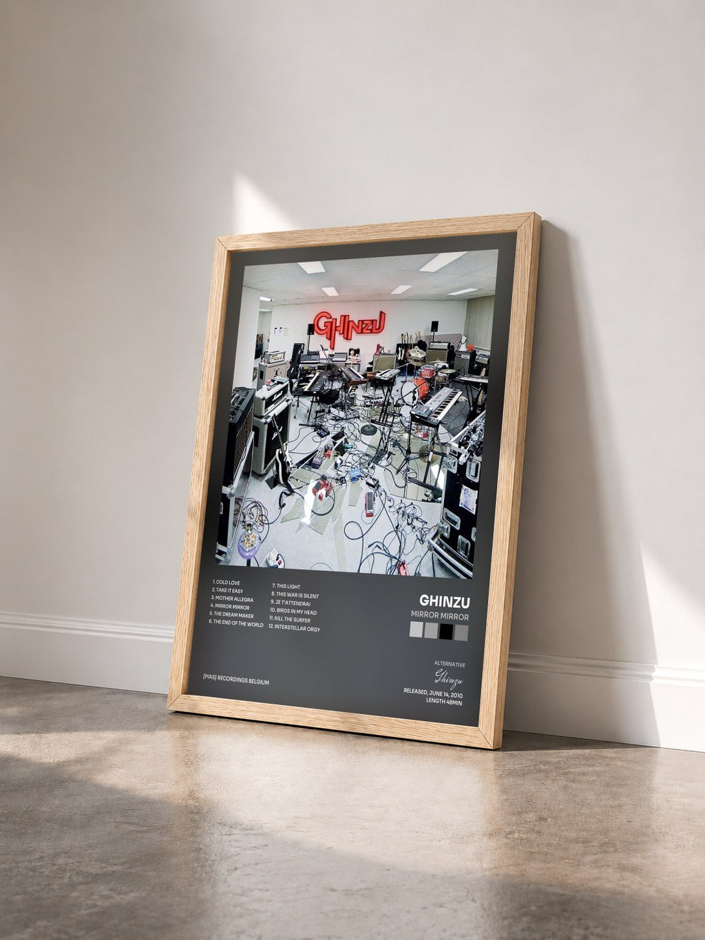 #bois Tableau de l'album Mirror Mirror de Ghinzu vu de trois quarts, cadre en bois brut