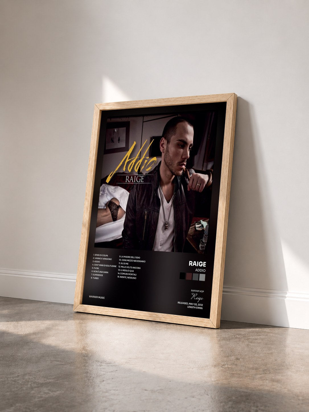#bois Tableau de l'album Addio de Raige vu de trois quarts, cadre en bois brut