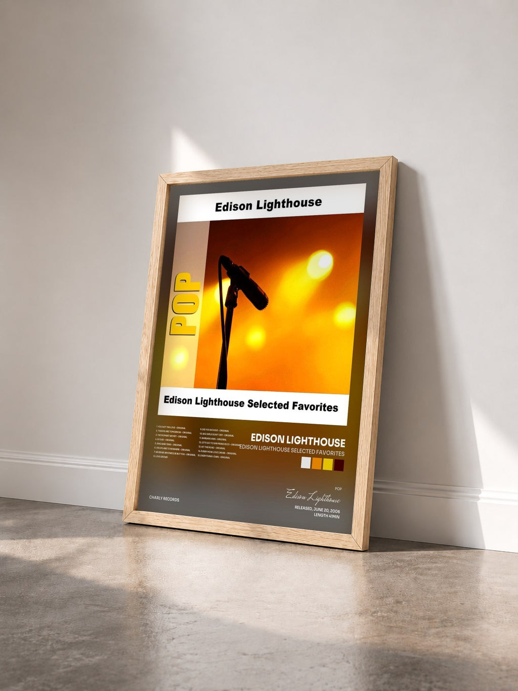 #bois Tableau de l'album Edison Lighthouse Selected Favorites de Edison Lighthouse vu de trois quarts, cadre en bois brut
