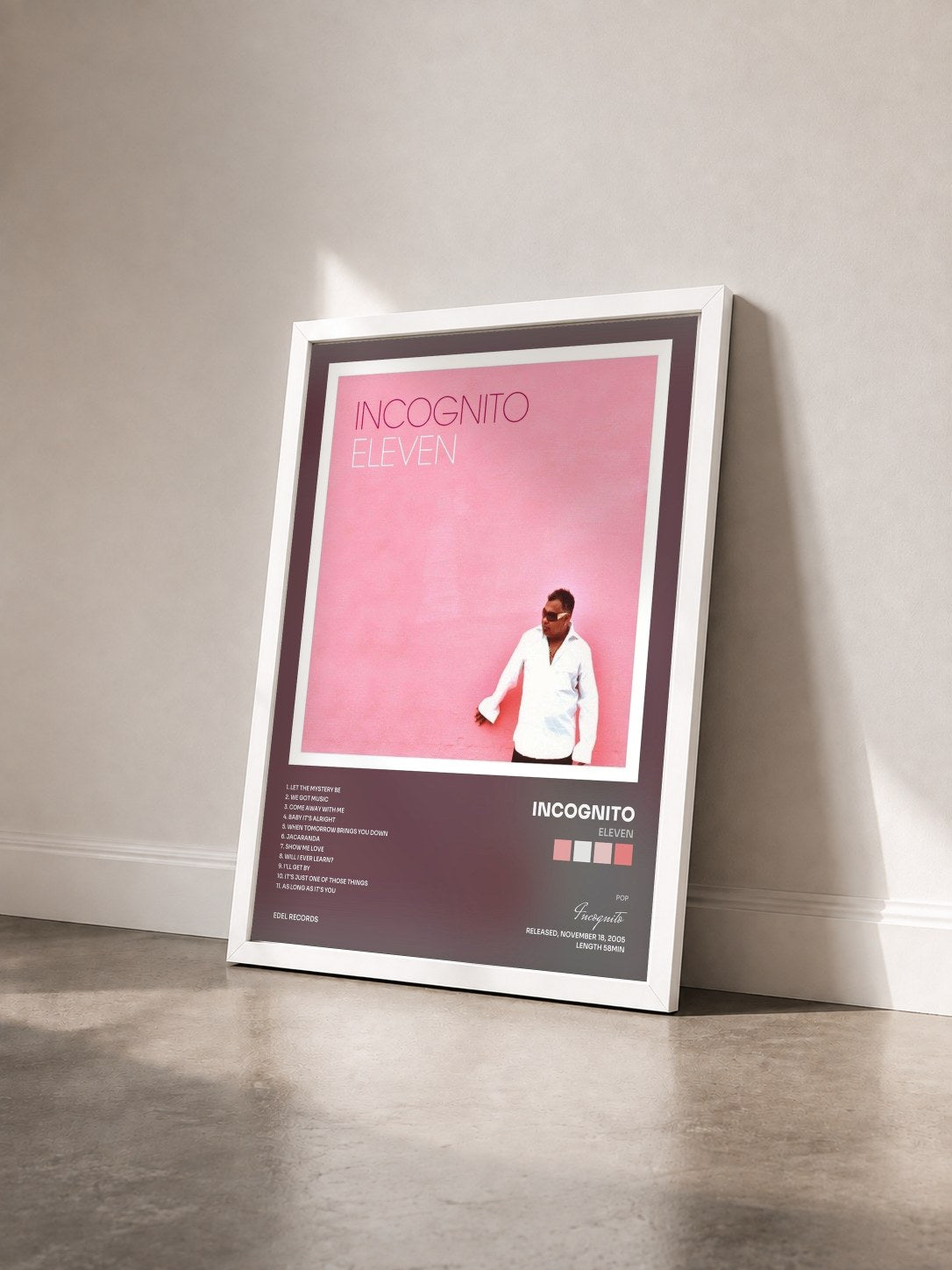 #blanc Tableau de l'album Eleven de Incognito vu de trois quarts, cadre blanc