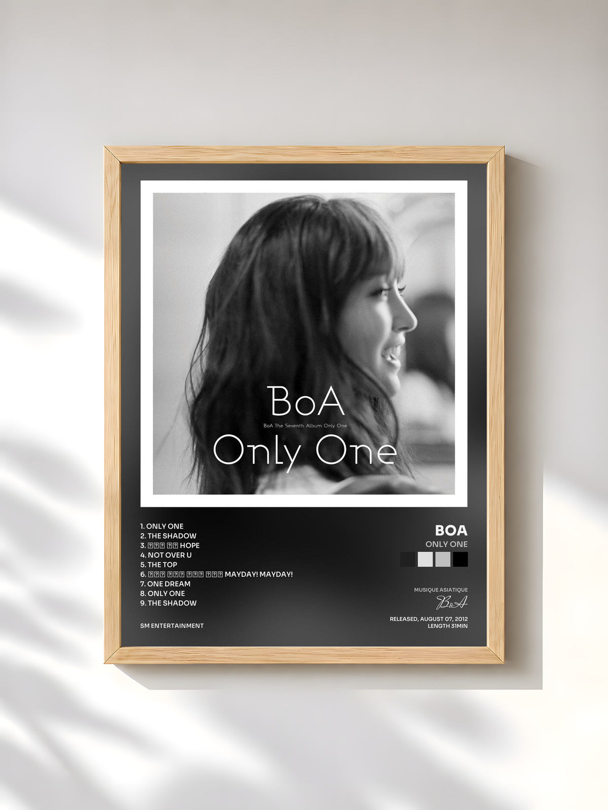#bois Tableau de l'album Only One de BoA, cadre en bois brut, imprimé et encadré en France