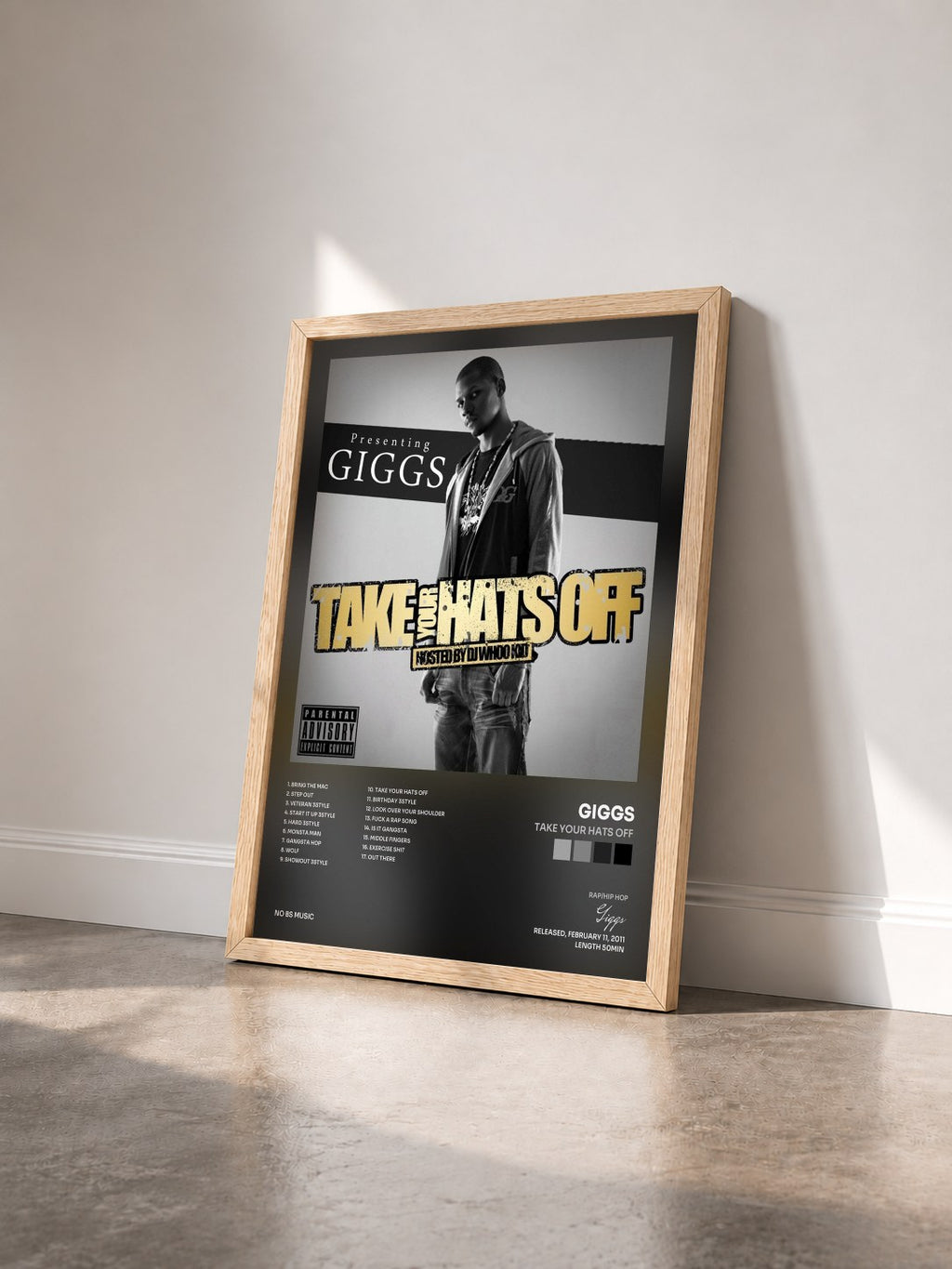 #bois Tableau de l'album Take Your Hats Off de Giggs vu de trois quarts, cadre en bois brut