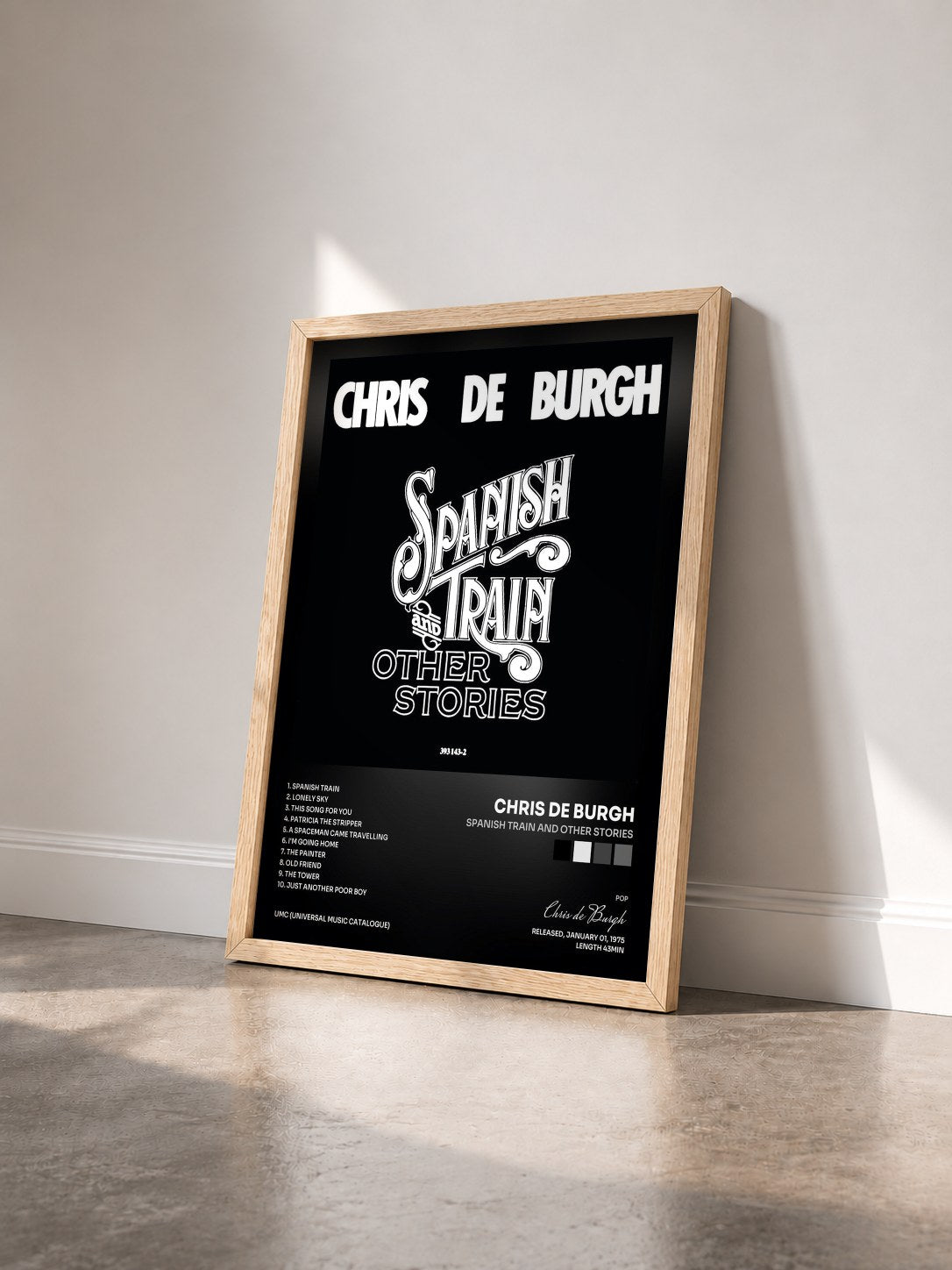 #bois Tableau de l'album Spanish Train And Other Stories de Chris de Burgh vu de trois quarts, cadre en bois brut