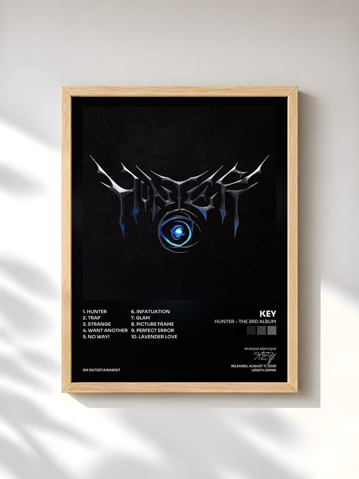 #bois Tableau de l'album HUNTER - The 3rd Album de KEY, cadre en bois brut, imprimé et encadré en France
