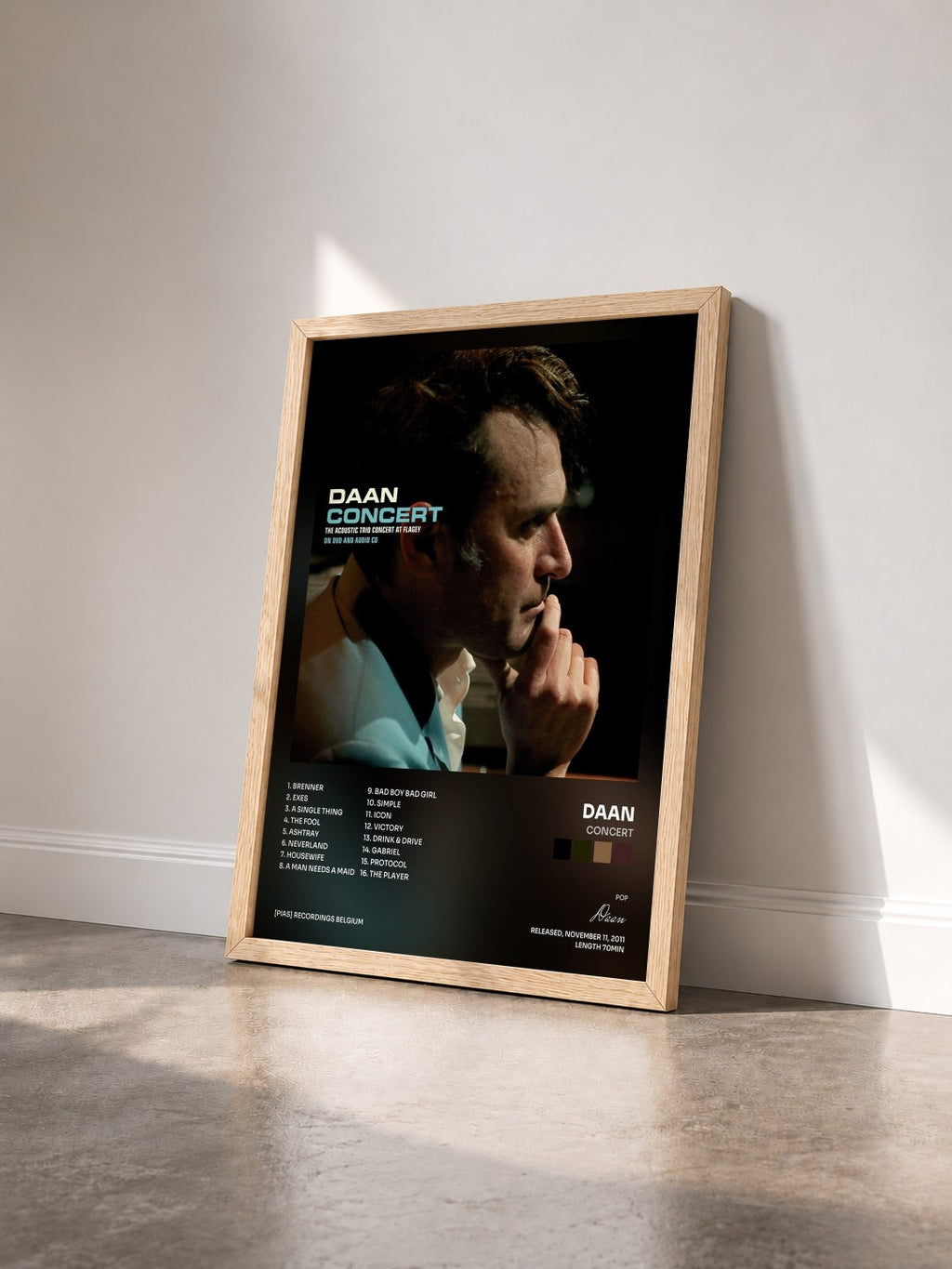 #bois Tableau de l'album Concert de Daan vu de trois quarts, cadre en bois brut