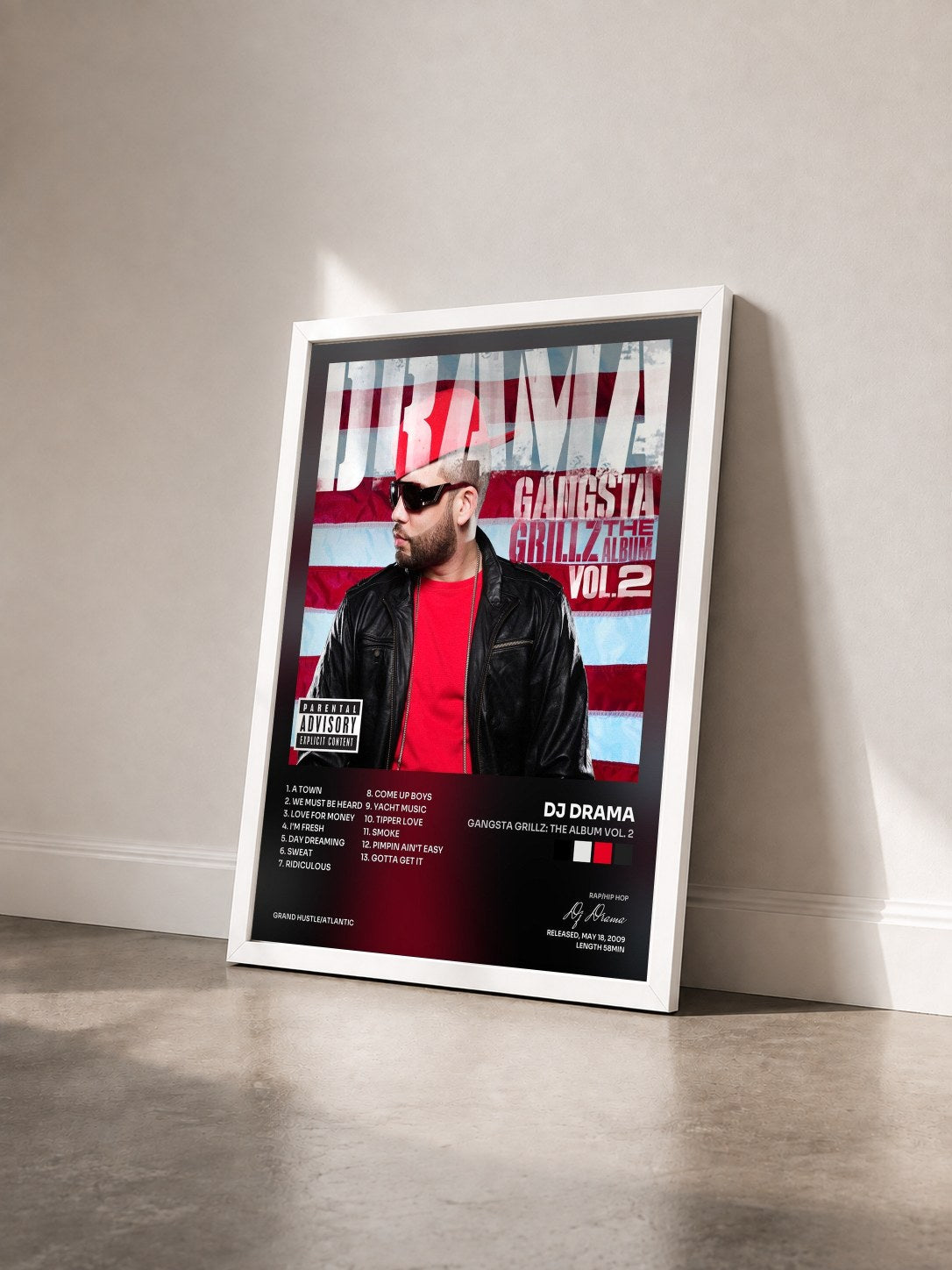 #blanc Tableau de l'album Gangsta Grillz: The Album Vol. 2 de Dj Drama vu de trois quarts, cadre blanc