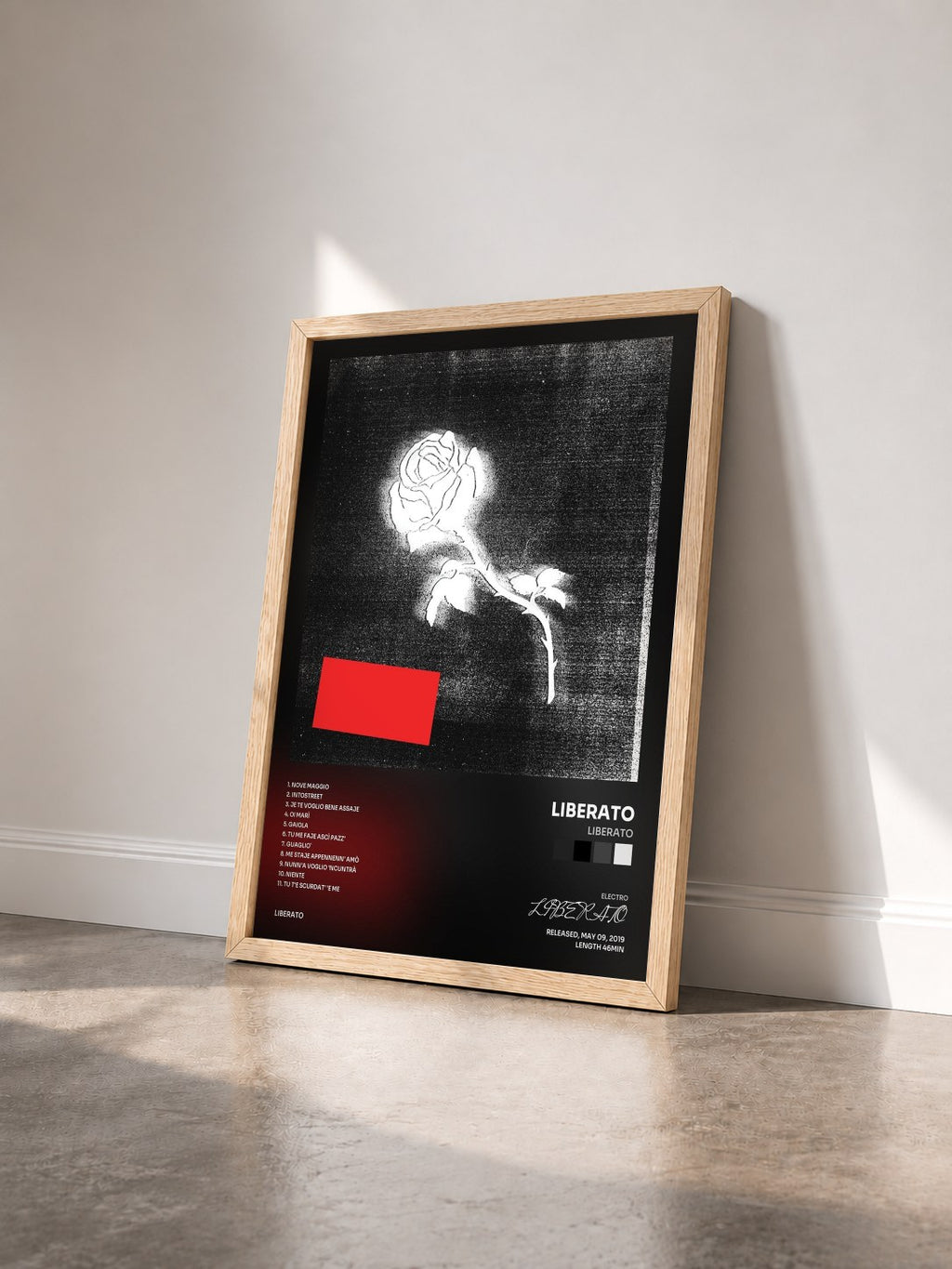 #bois Tableau de l'album LIBERATO de LIBERATO vu de trois quarts, cadre en bois brut