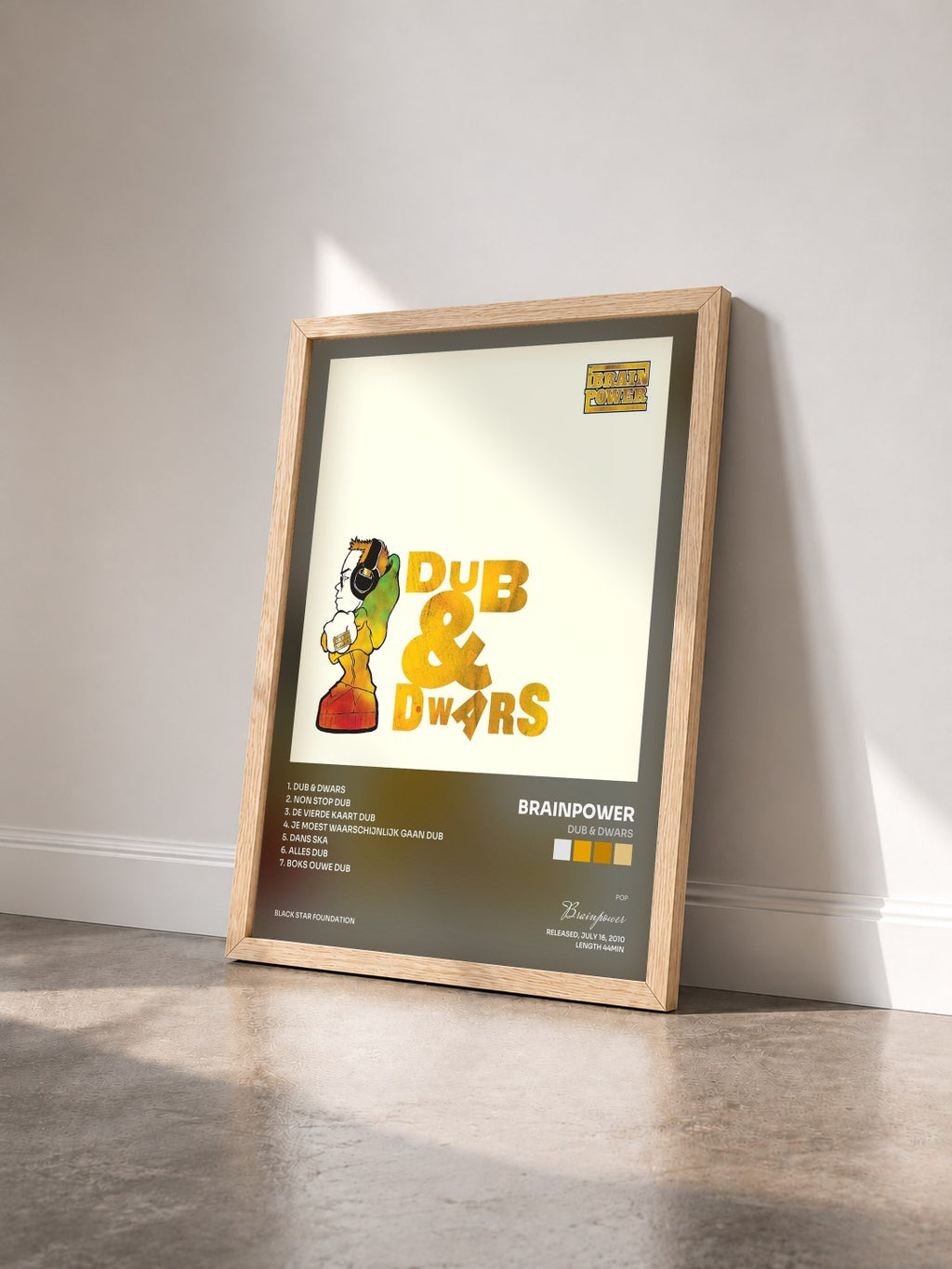 #bois Tableau de l'album Dub & Dwars de Brainpower vu de trois quarts, cadre en bois brut