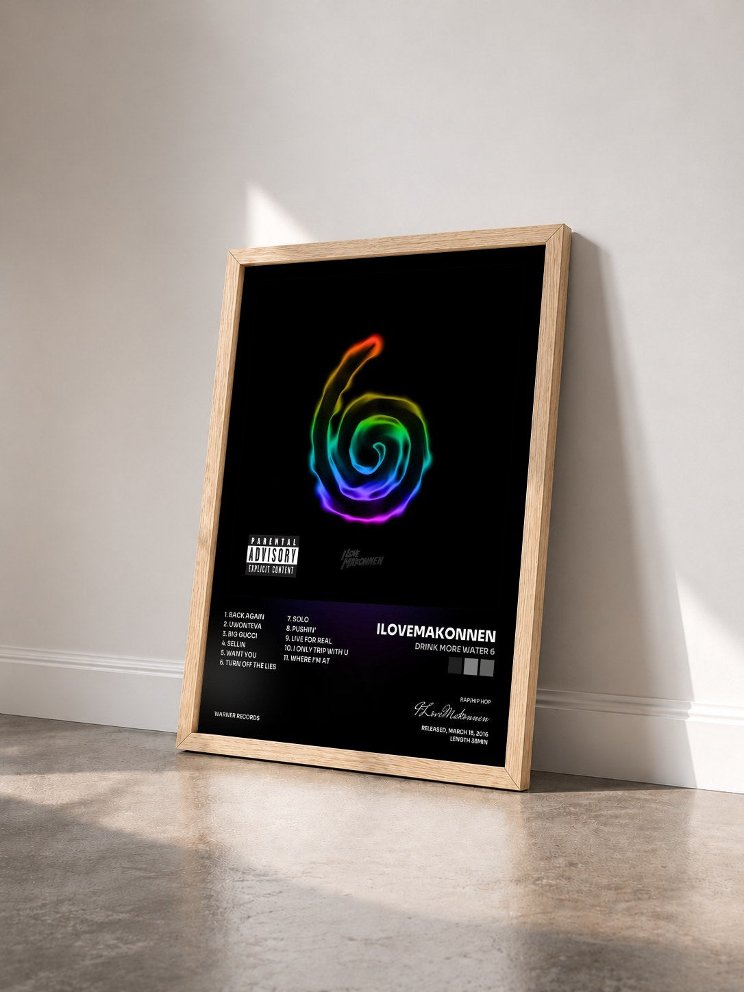#bois Tableau de l'album Drink More Water 6 de ILoveMakonnen vu de trois quarts, cadre en bois brut