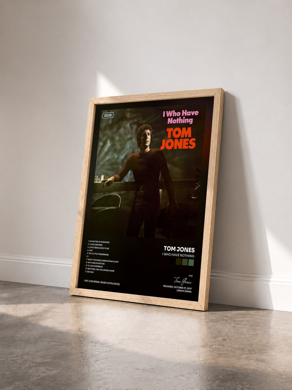 #bois Tableau de l'album I Who Have Nothing de Tom Jones vu de trois quarts, cadre en bois brut